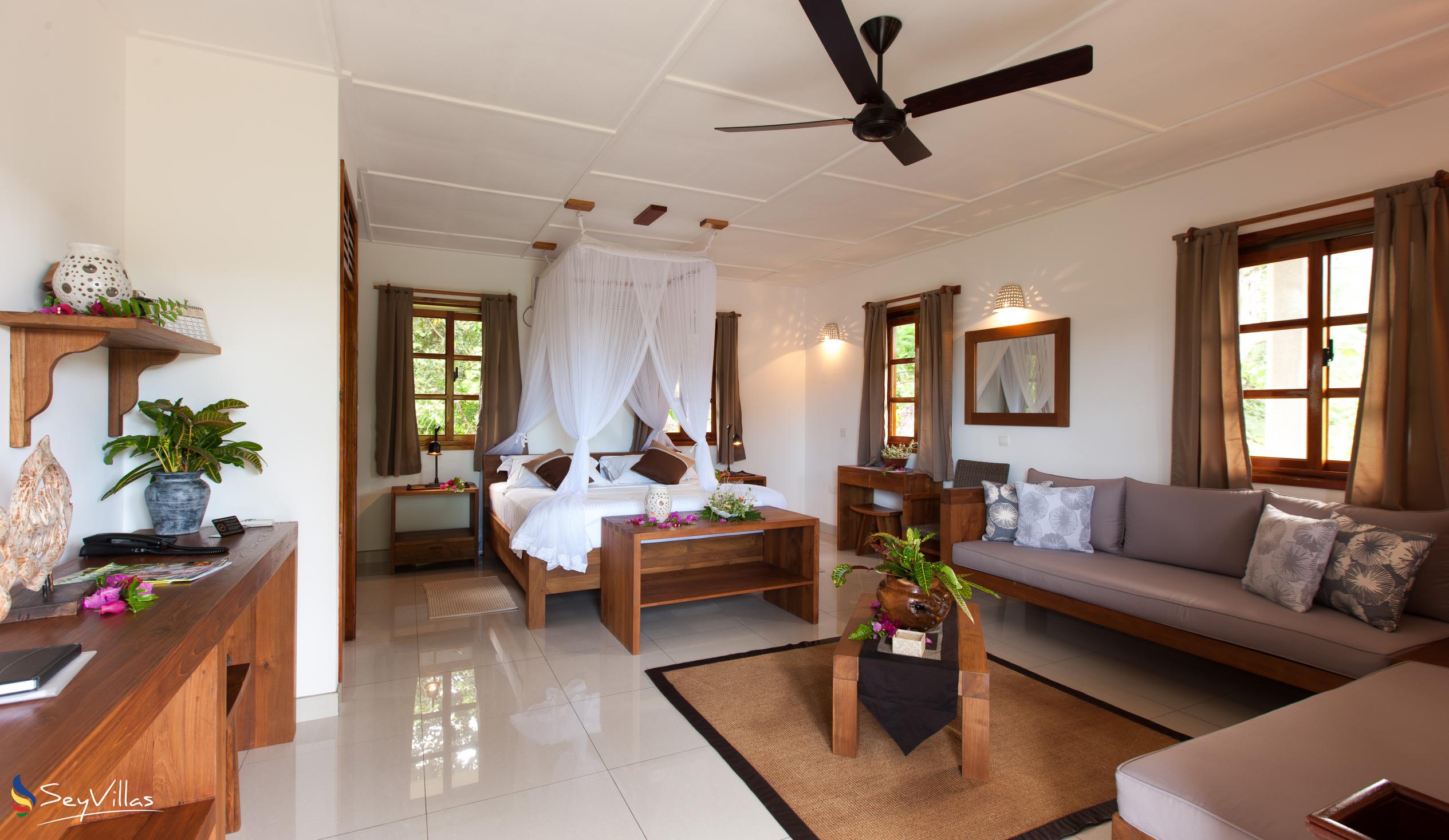 Photo 36: Domaine Les Rochers - Ground-Floor Luxury Apartment Kaz Rochers - La Digue (Seychelles)