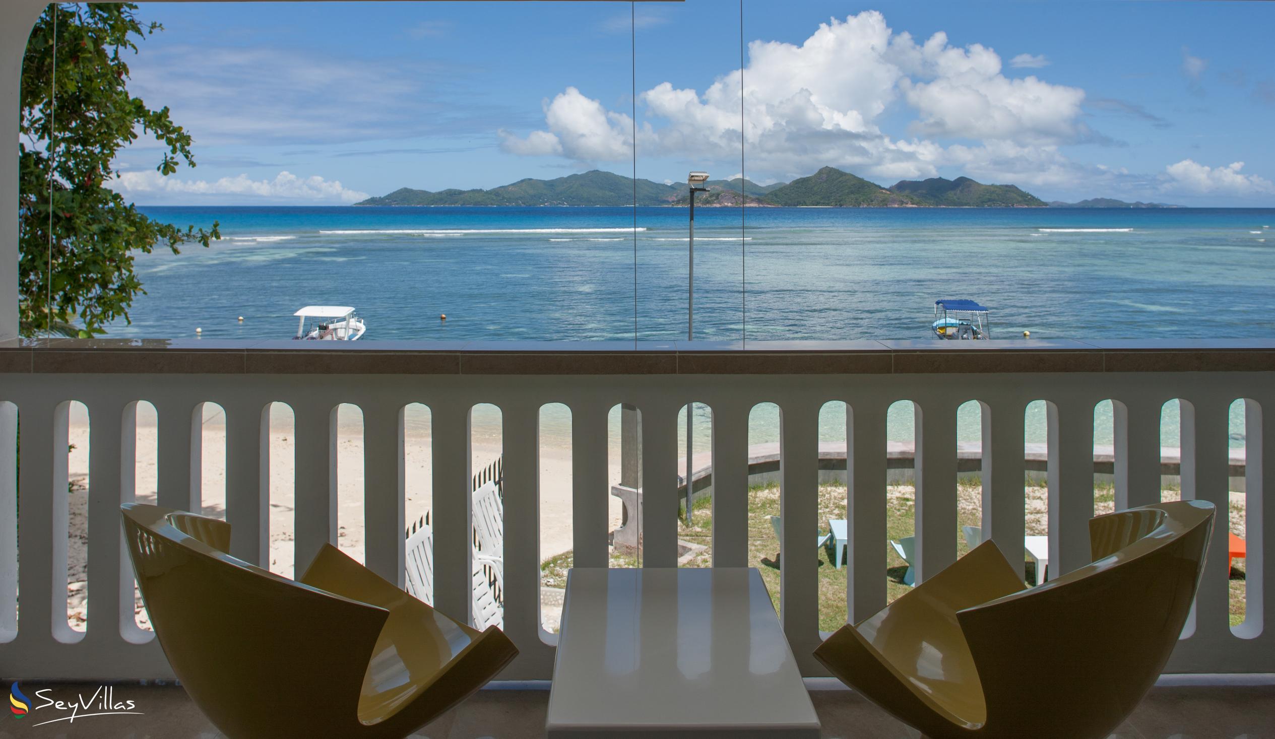 Foto 6: Marie-France Beach Front Apartments - Standard Zimmer - La Digue (Seychellen)