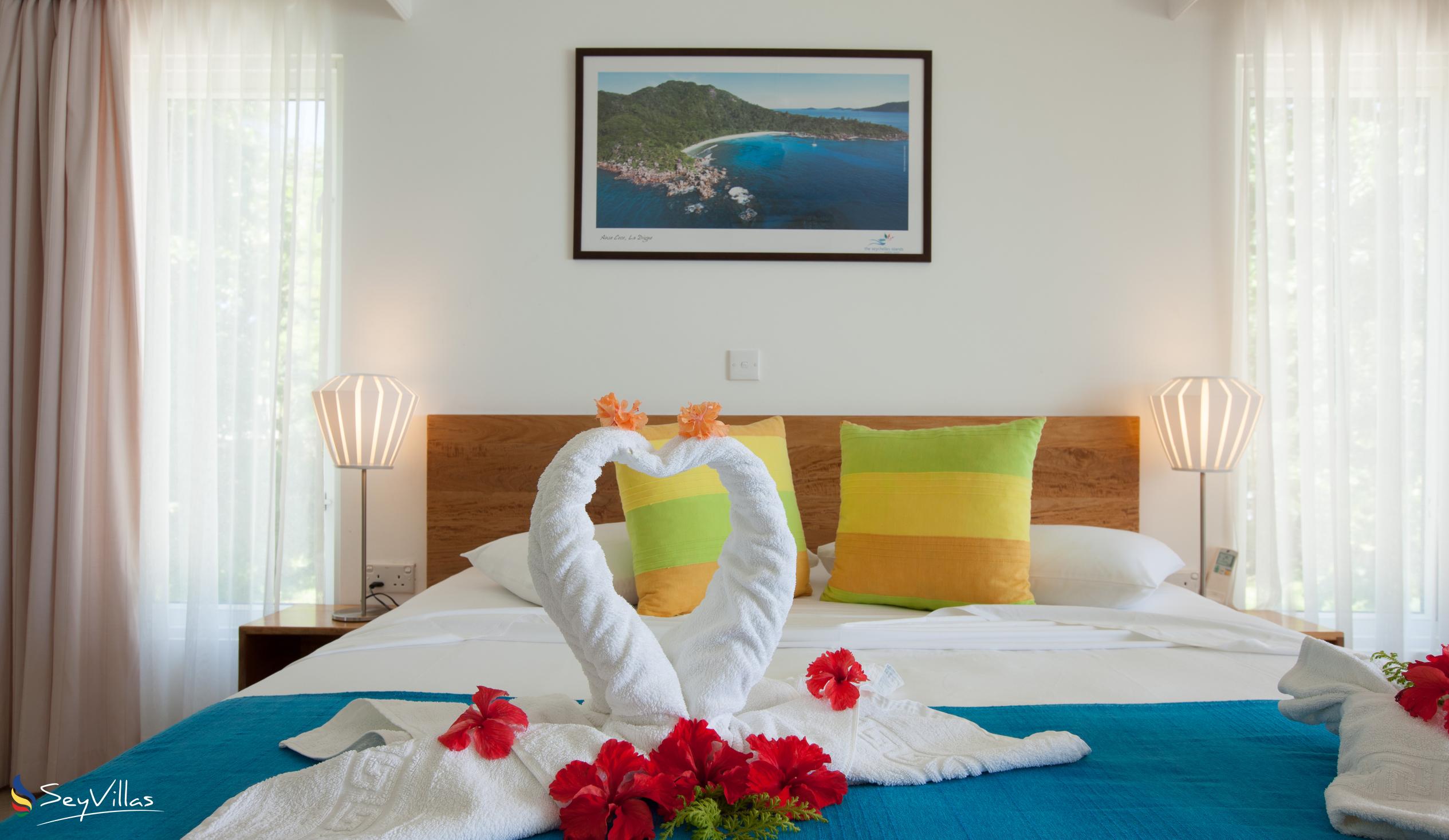 Photo 41: Marie-France Beach Front Apartments - Standard Room - La Digue (Seychelles)