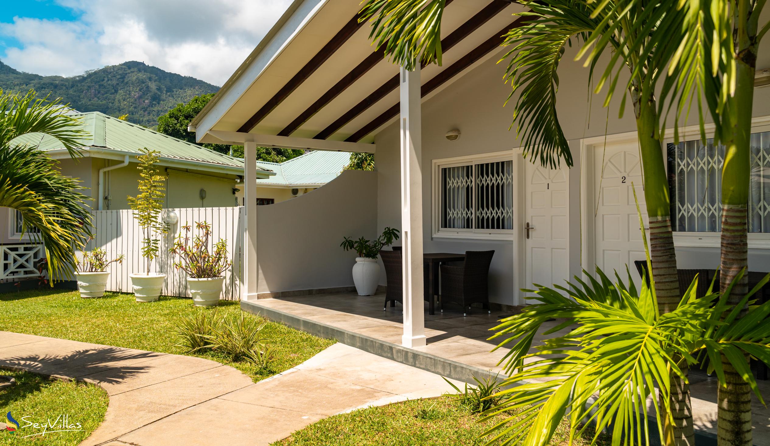 Foto 25: Hotel La Roussette - Aussenbereich - Mahé (Seychellen)