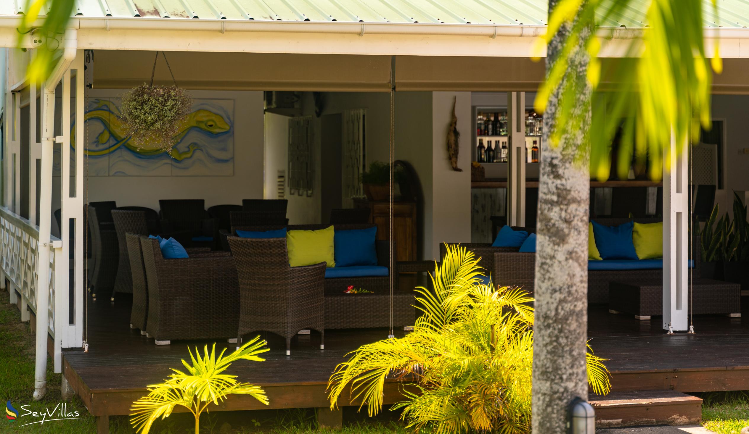 Foto 40: Hotel La Roussette - Aussenbereich - Mahé (Seychellen)