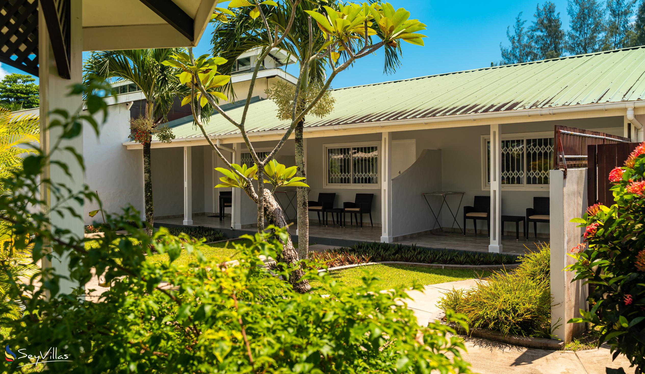 Foto 24: Hotel La Roussette - Aussenbereich - Mahé (Seychellen)