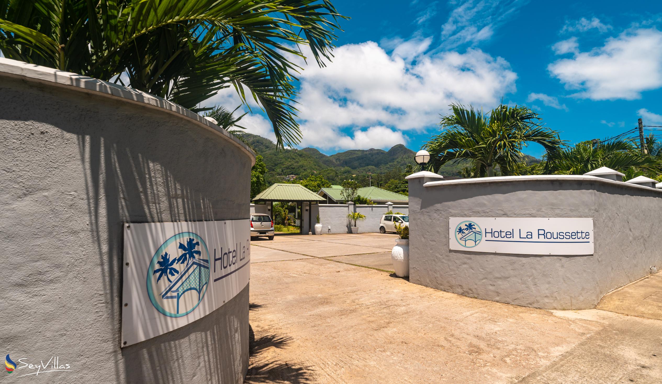 Foto 33: Hotel La Roussette - Aussenbereich - Mahé (Seychellen)