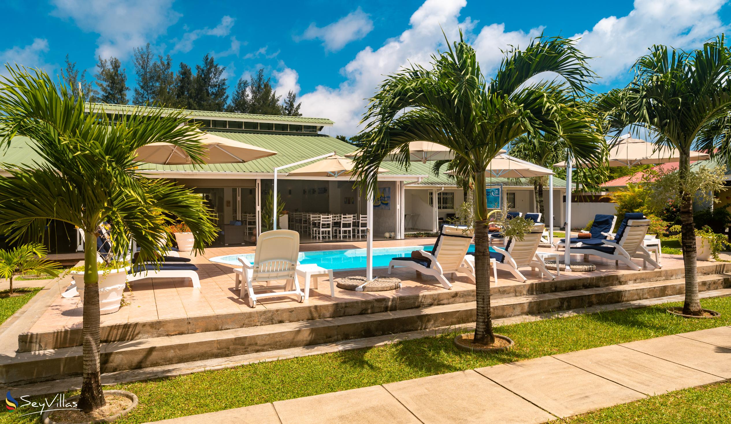 Photo 18: Hotel La Roussette - Outdoor area - Mahé (Seychelles)