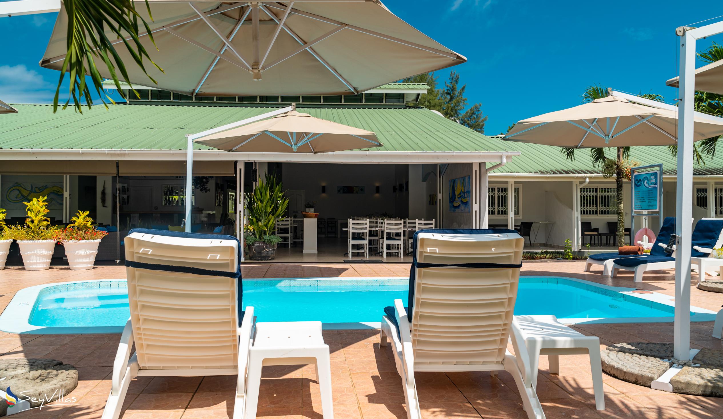 Foto 17: Hotel La Roussette - Aussenbereich - Mahé (Seychellen)