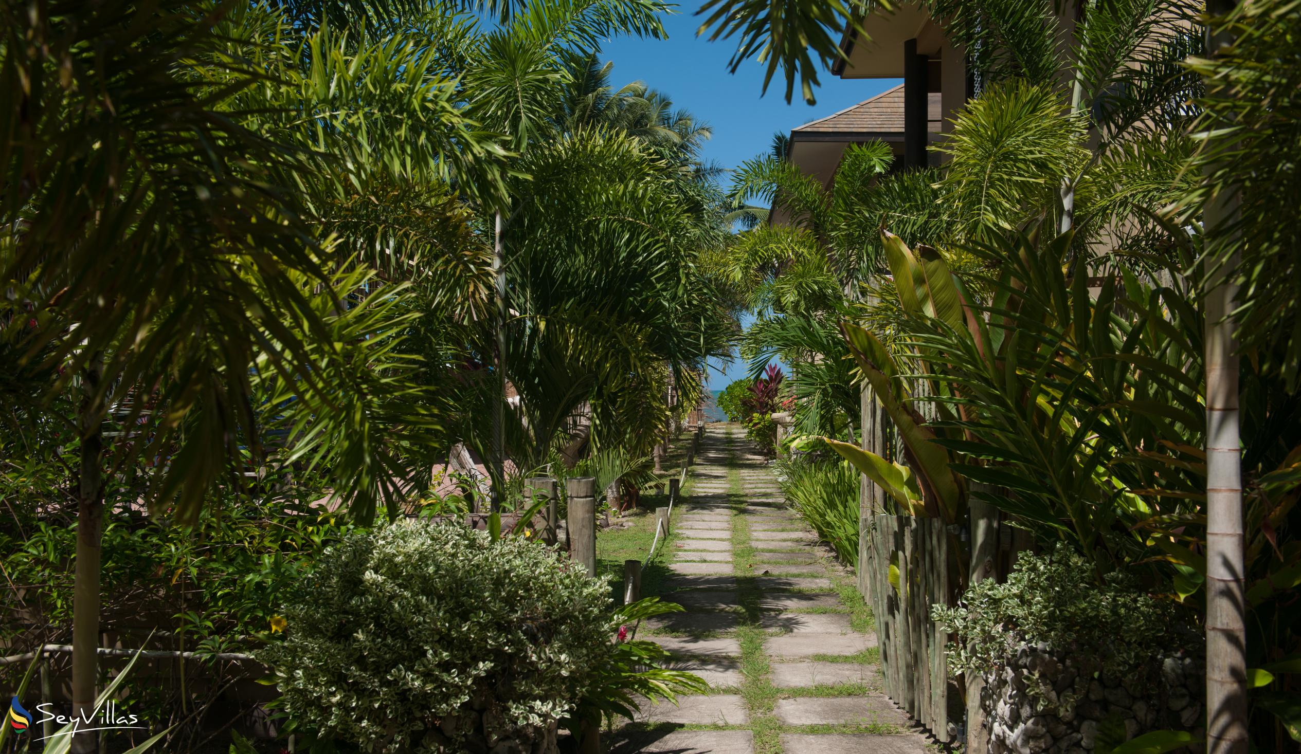 Photo 14: Villas des Alizes - Outdoor area - Praslin (Seychelles)