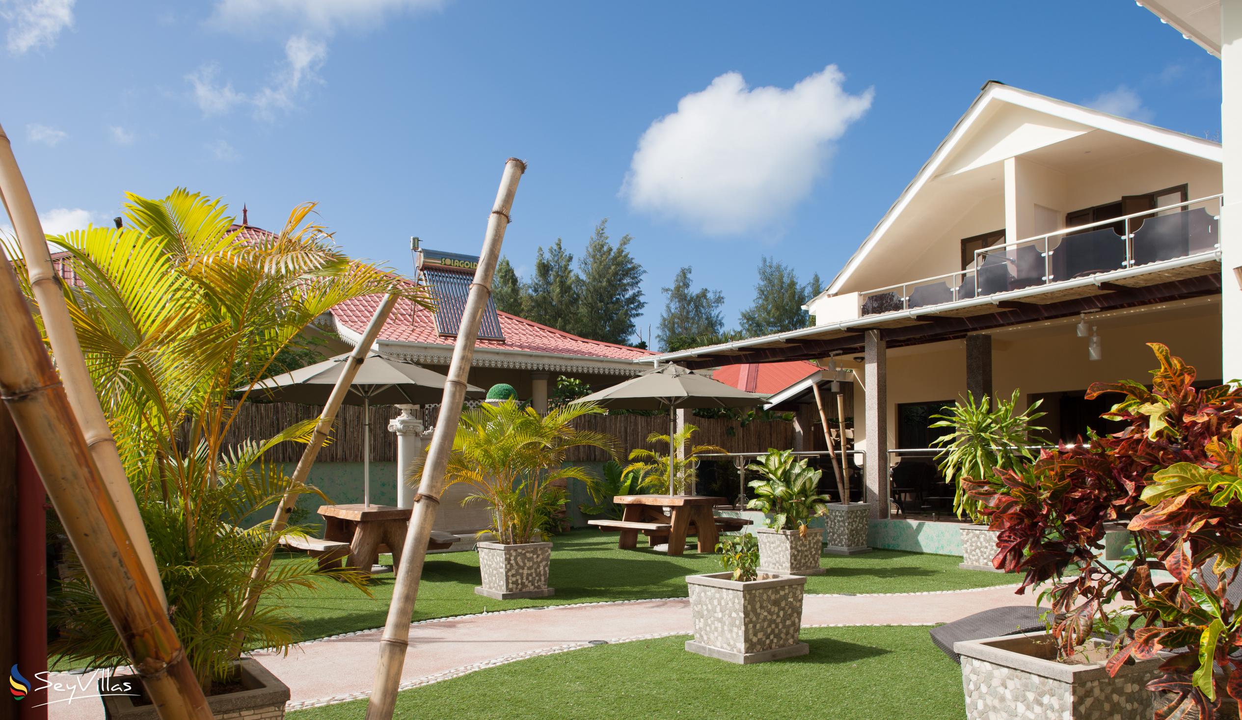 Foto 6: Chez Bea Villa - Aussenbereich - Praslin (Seychellen)