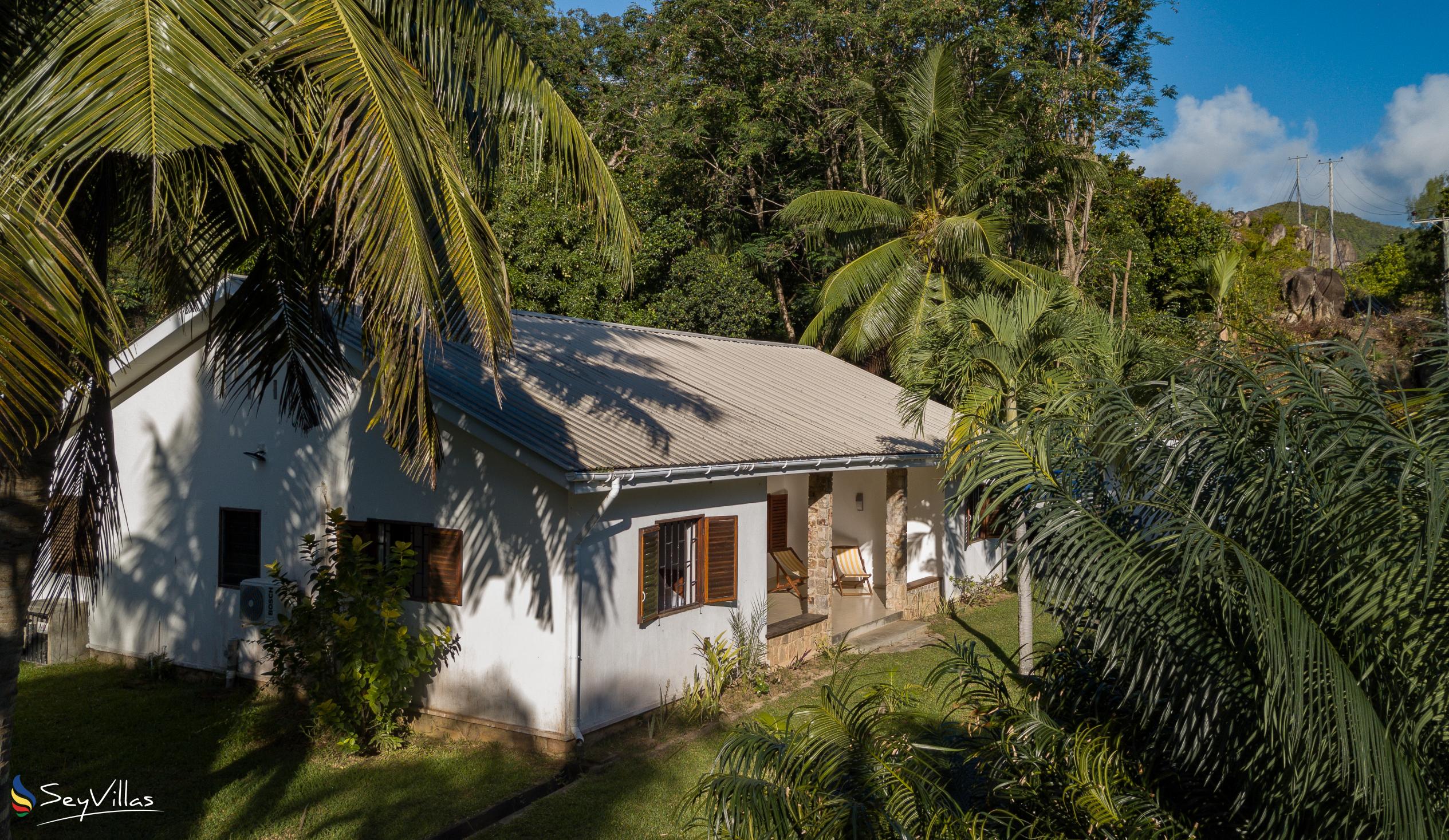 Foto 1: Villa Zananas - Aussenbereich - Praslin (Seychellen)