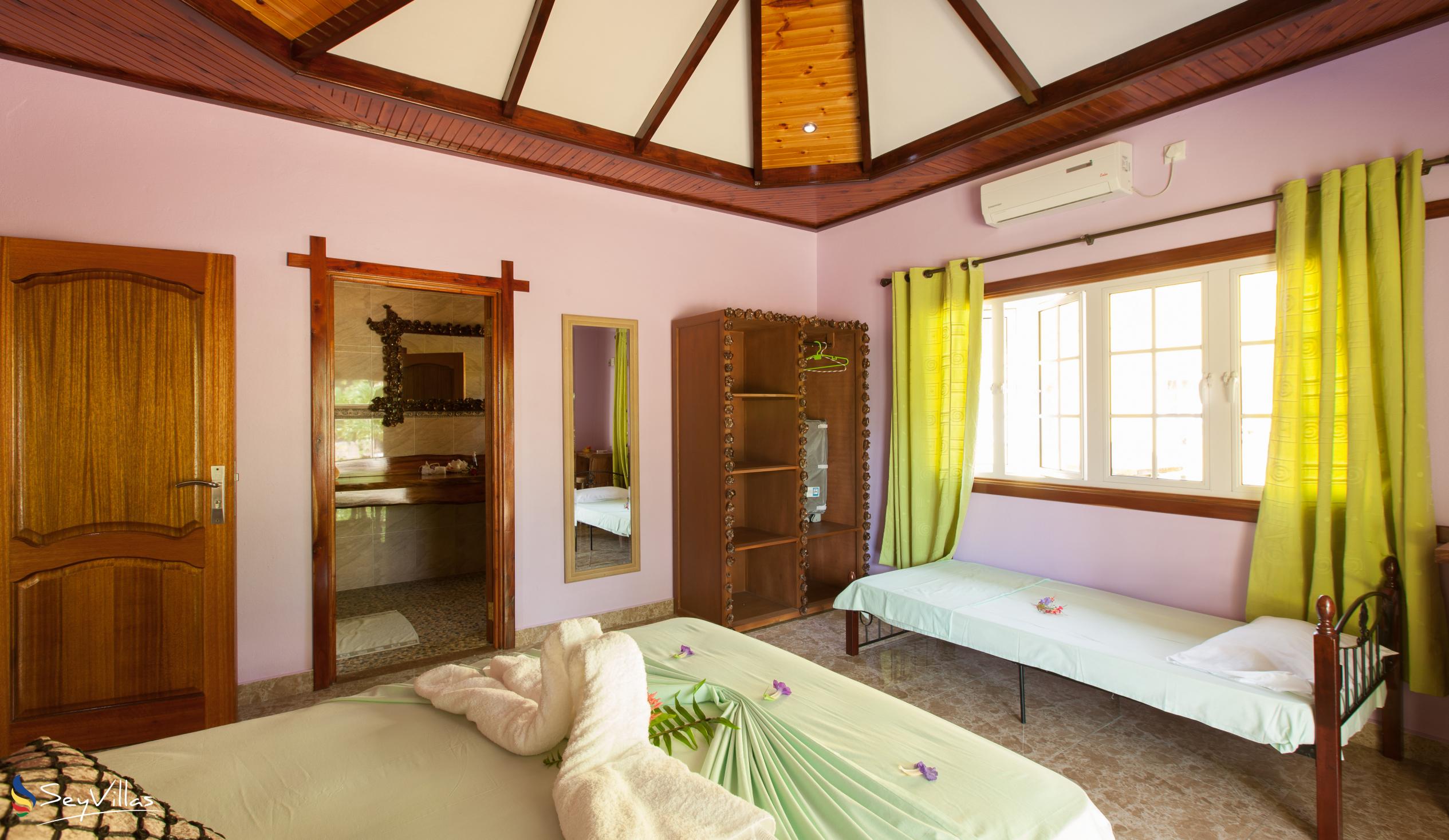 Photo 54: Elje Villa - Double Room - La Digue (Seychelles)