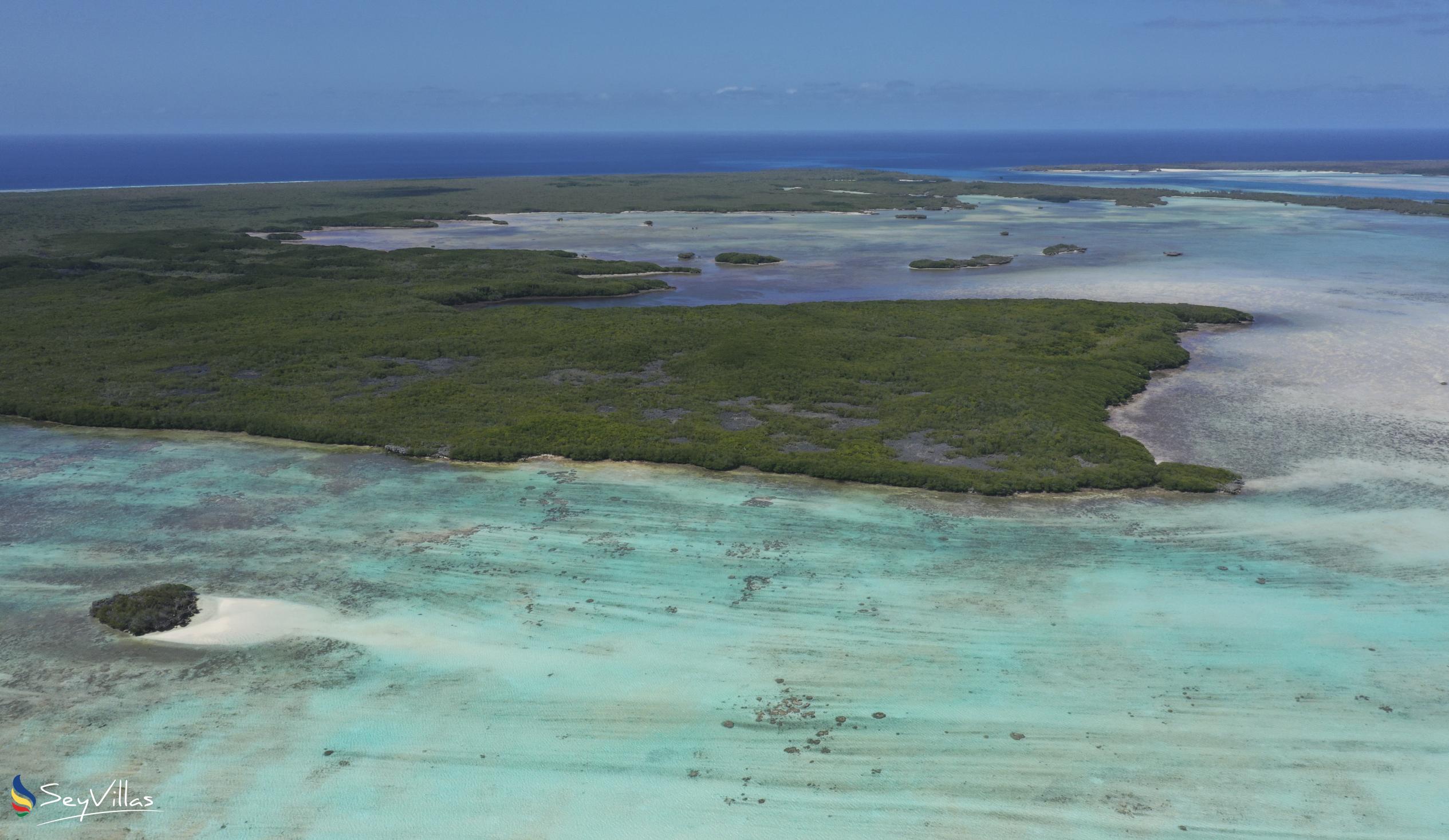 Foto 3: Silhouette Aldabra Expeditions MV Maya's Dugong - Aussenbereich - Seychellen (Seychellen)