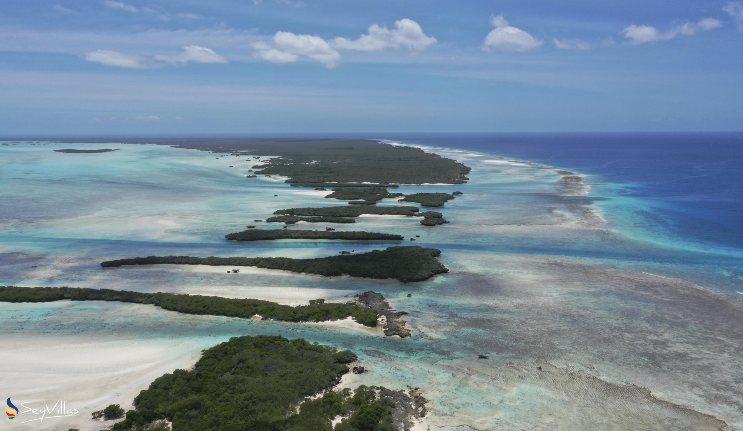 Foto 1: Silhouette Aldabra Expeditions MV Maya's Dugong - Aussenbereich - Seychellen (Seychellen)