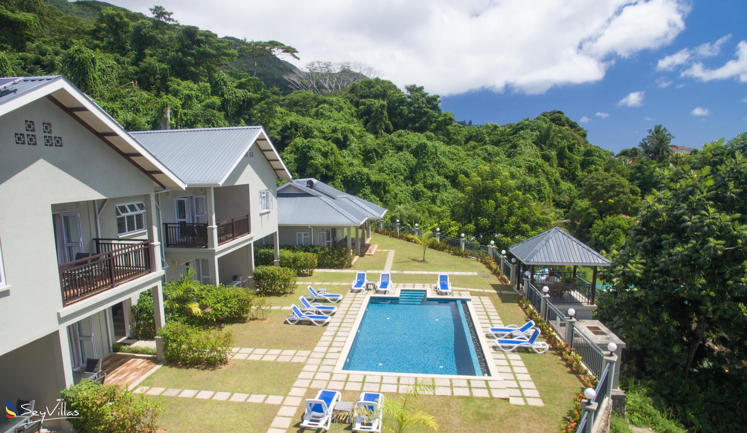 Foto 3: Bambous River Lodge - Aussenbereich - Mahé (Seychellen)