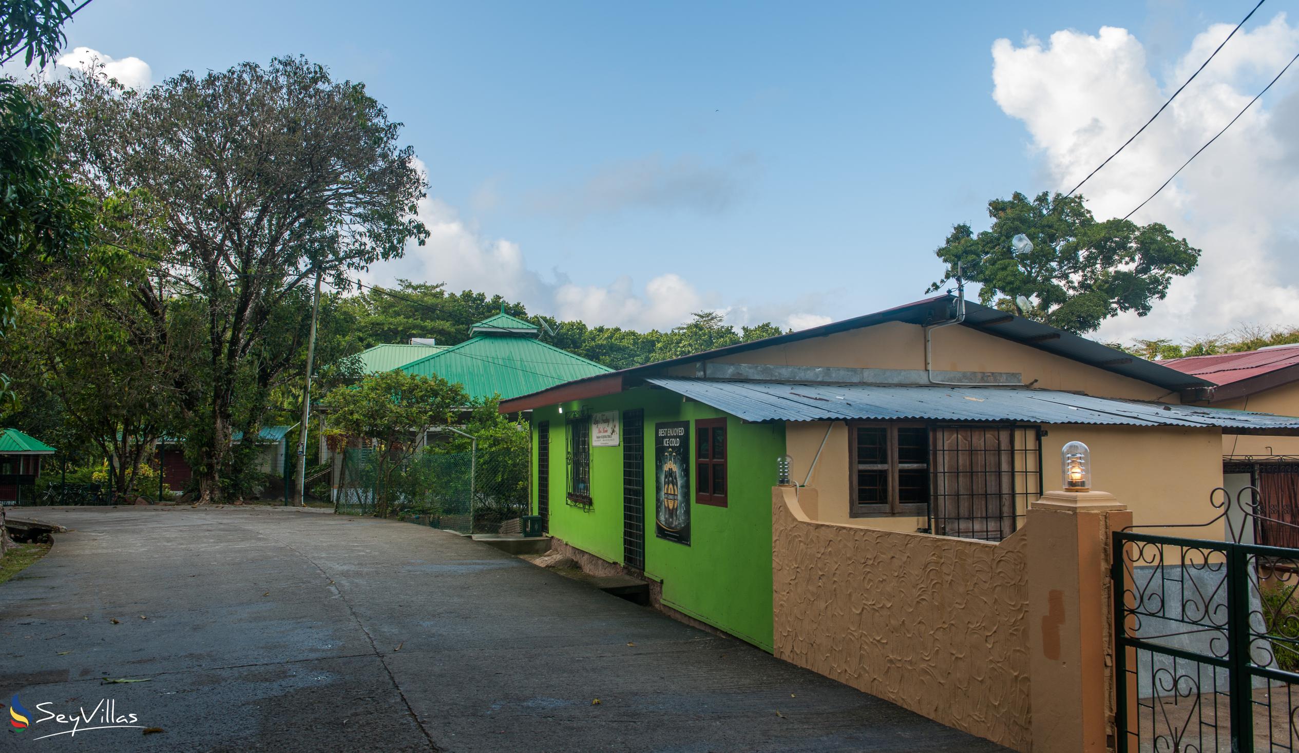 Foto 32: Cocotier Du Rocher Self Catering Apartments - Lage - La Digue (Seychellen)