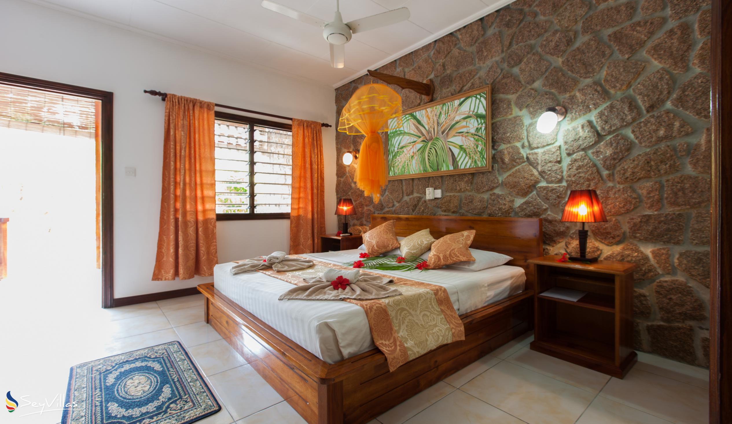 Foto 43: Cocotier Du Rocher Self Catering Apartments - Superior Zimmer Fler Koko - La Digue (Seychellen)