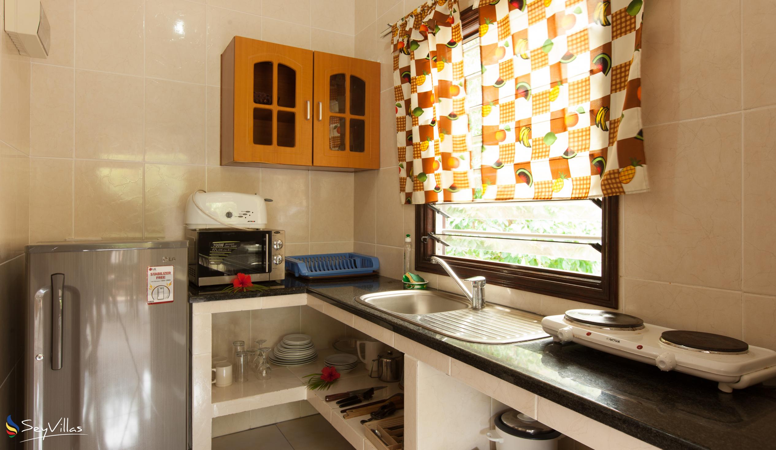 Foto 45: Cocotier Du Rocher Self Catering Apartments - Superior Zimmer Fler Koko - La Digue (Seychellen)
