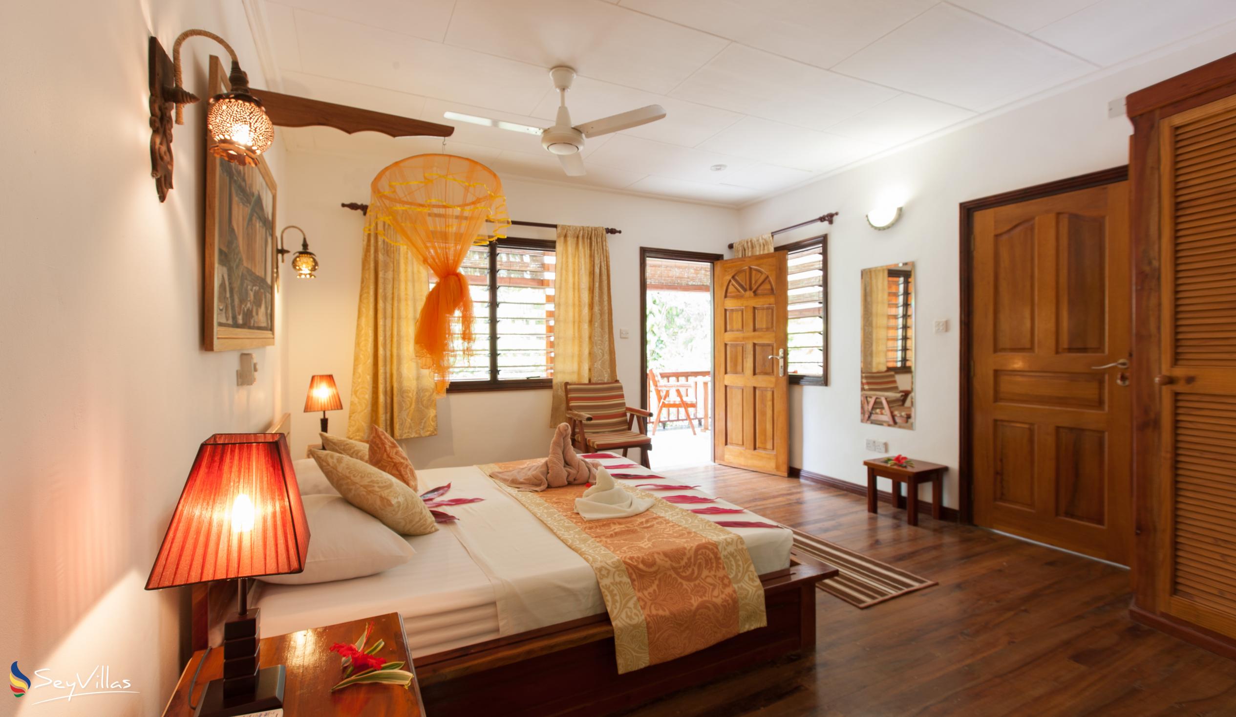 Photo 68: Cocotier Du Rocher Self Catering Apartments - Superior Room Kafoul Koko - La Digue (Seychelles)