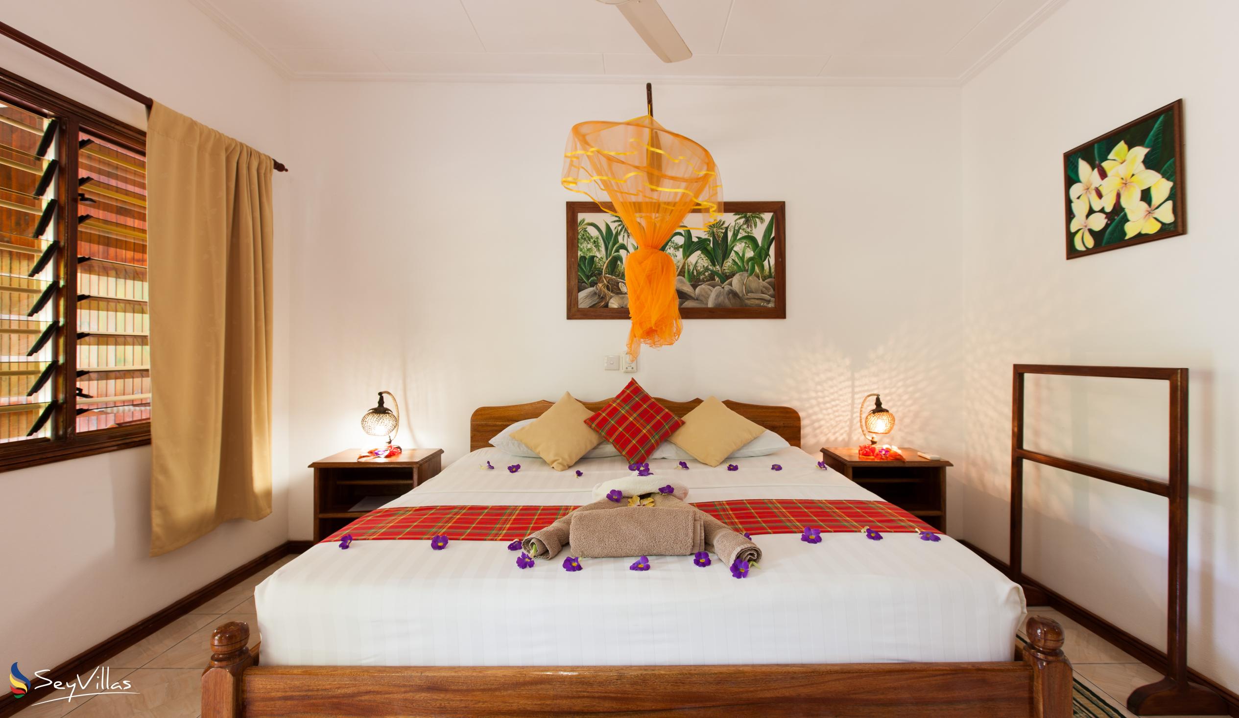 Foto 87: Cocotier Du Rocher Self Catering Apartments - Standard Zimmer Koko Sek - La Digue (Seychellen)