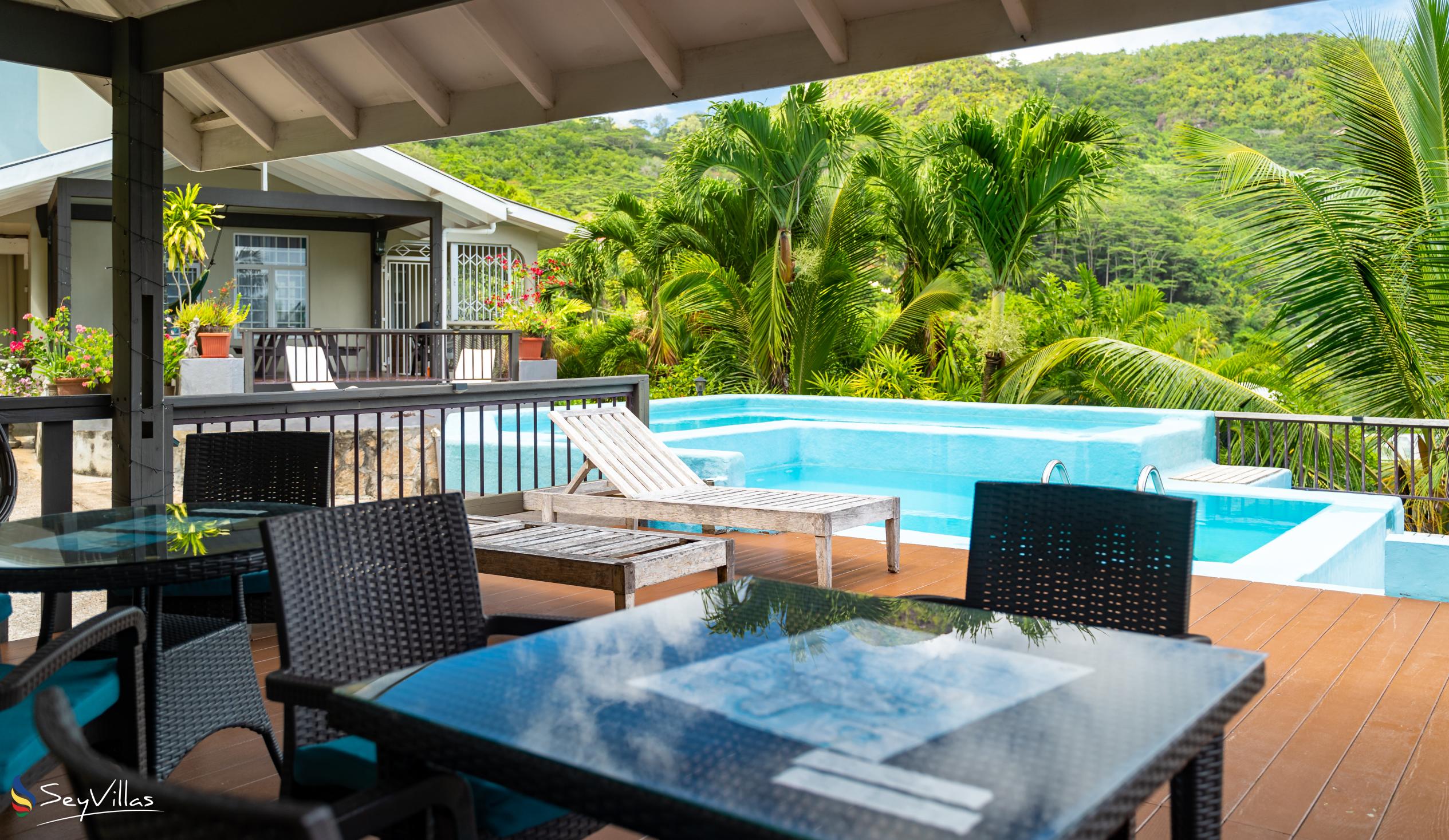 Photo 12: Stephna Residence - Outdoor area - Mahé (Seychelles)