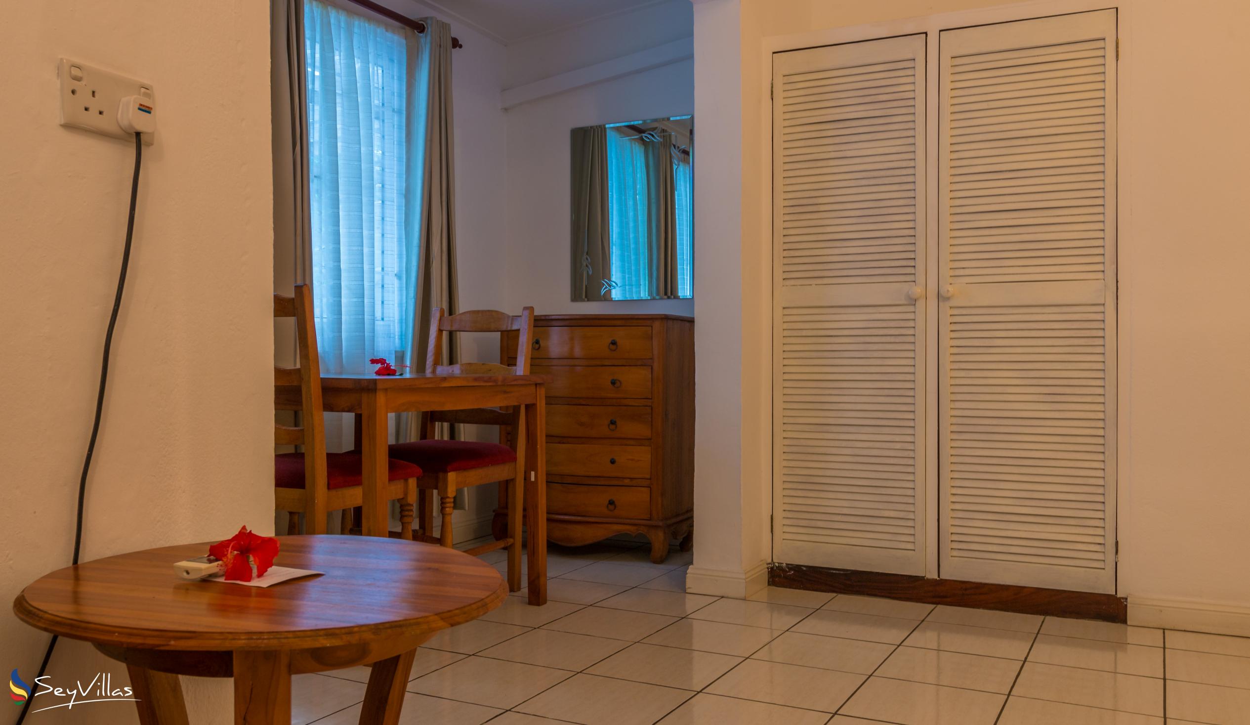 Foto 108: The Beach House - Standardzimmer mit Gartenblick - Mahé (Seychellen)