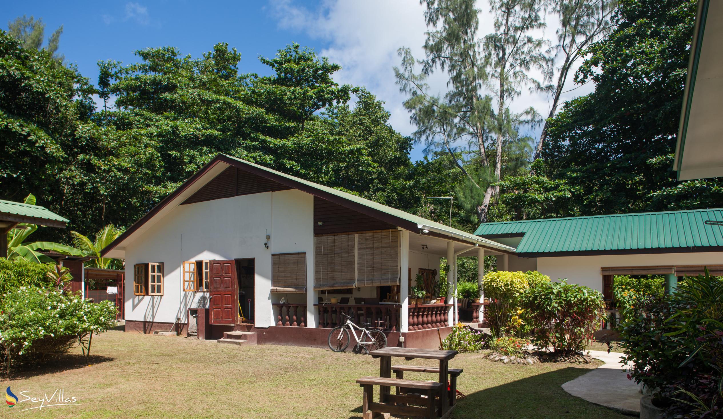 Photo 14: Tannette's Villa - Outdoor area - La Digue (Seychelles)