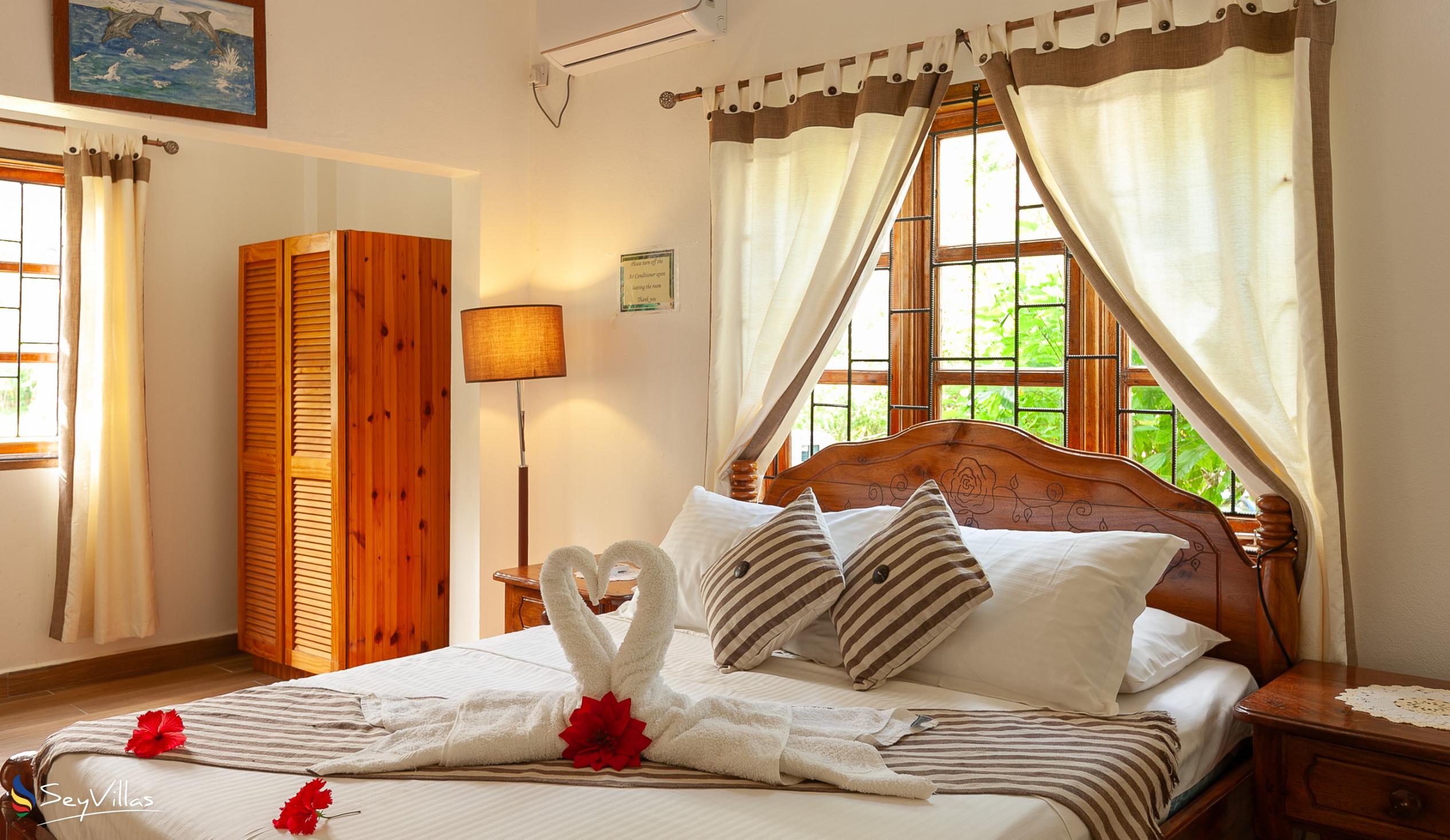 Photo 69: Tannette's Villa - Standard Double Room - La Digue (Seychelles)