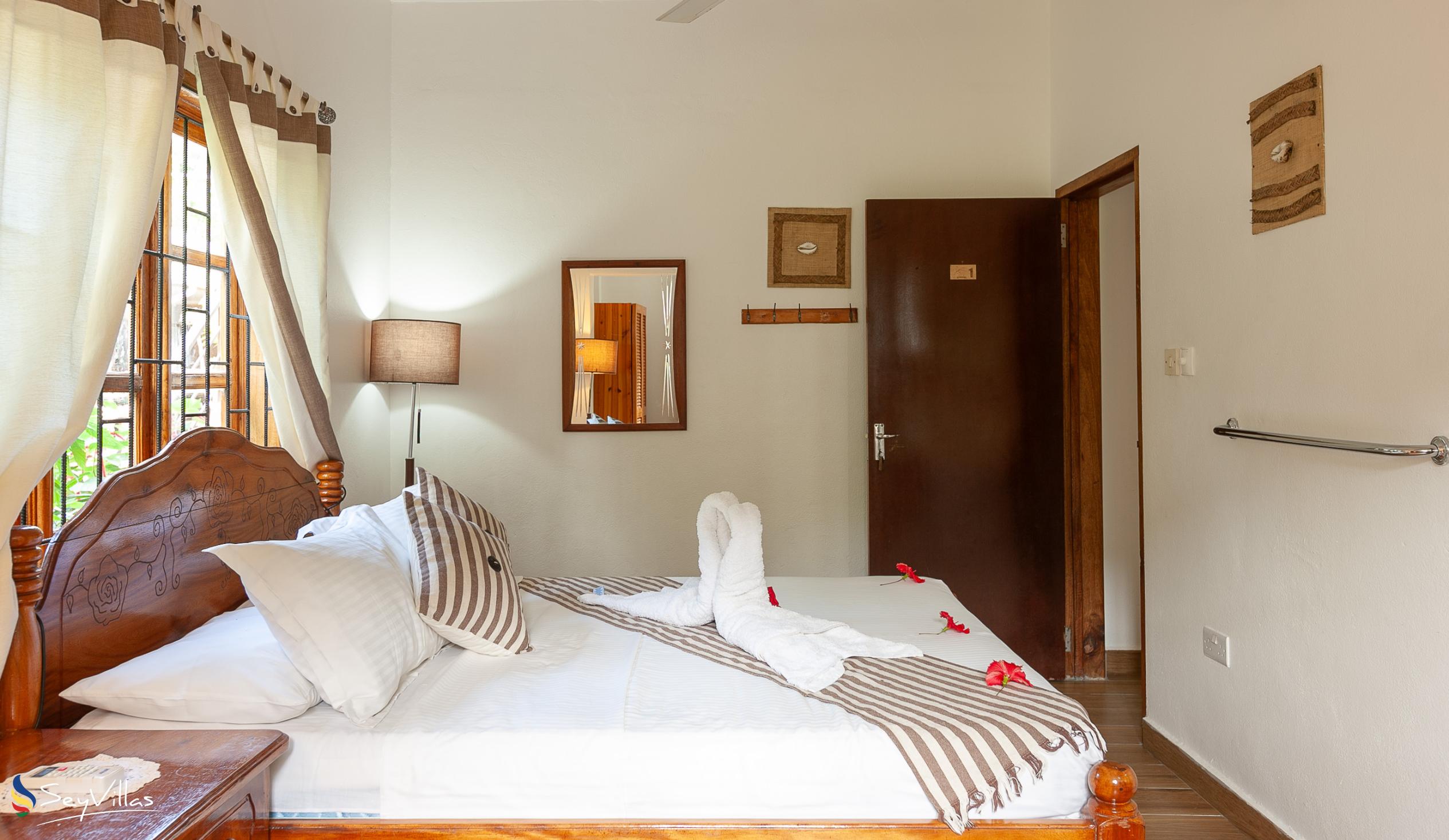 Photo 71: Tannette's Villa - Standard Double Room - La Digue (Seychelles)