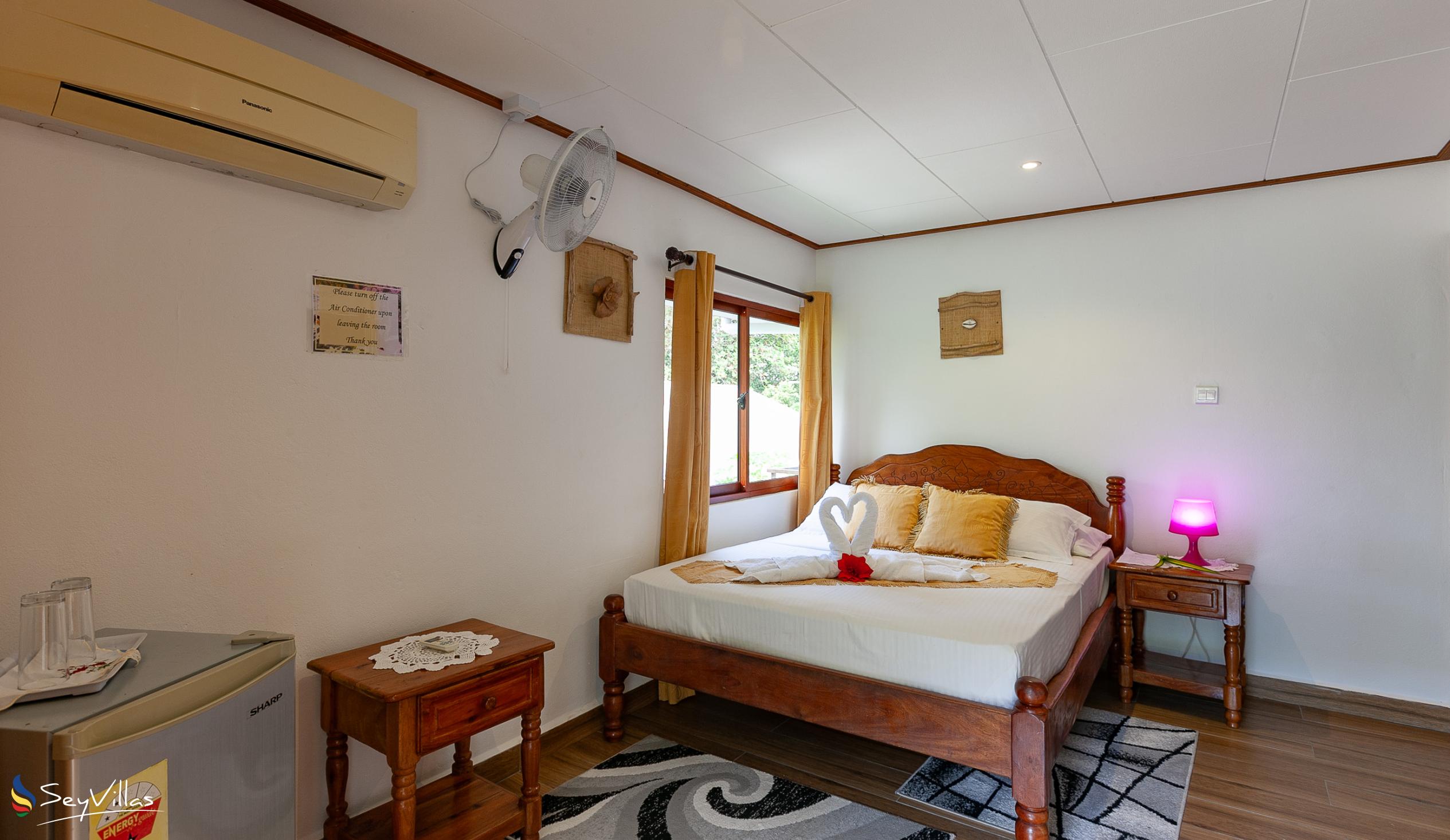 Photo 99: Tannette's Villa - Deluxe Room - La Digue (Seychelles)