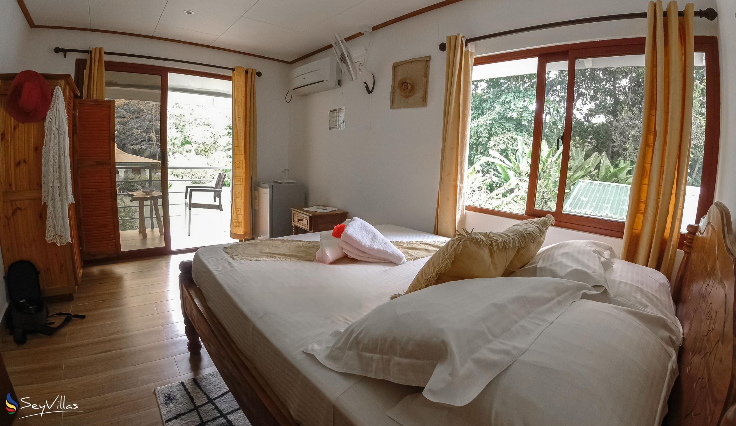 Photo 65: Tannette's Villa - Deluxe Double Room - La Digue (Seychelles)