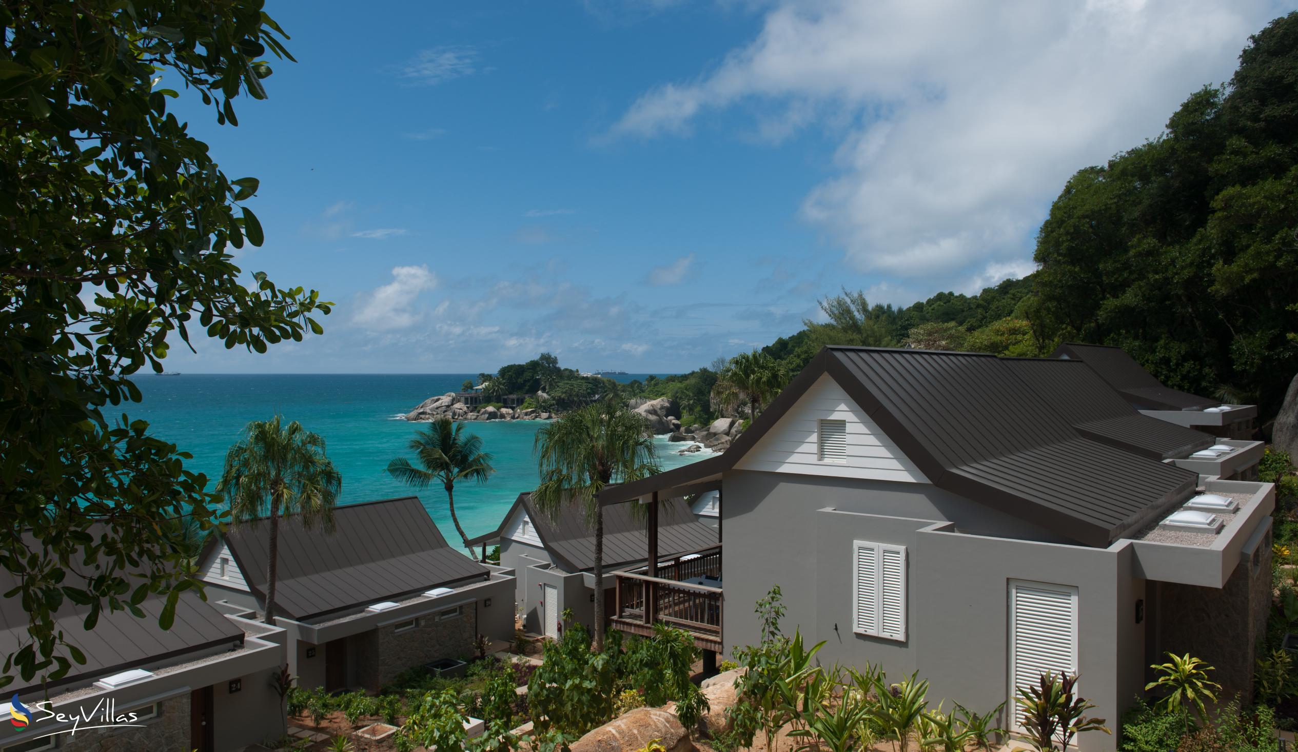 Foto 4: Carana Beach Hotel - Aussenbereich - Mahé (Seychellen)