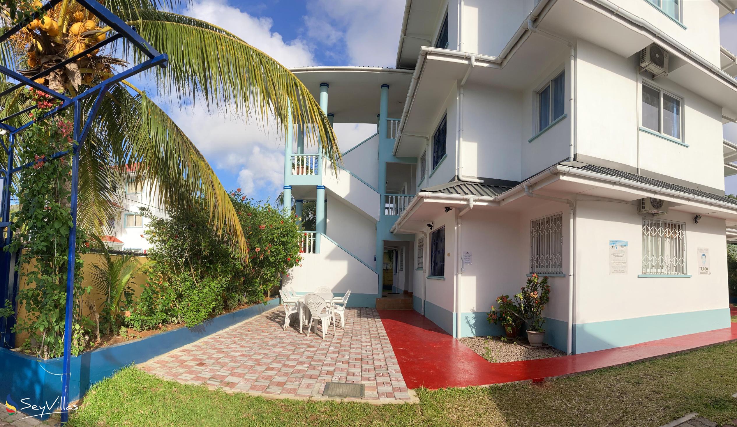 Photo 9: La Villa Therese Holiday Apartments - Outdoor area - Mahé (Seychelles)