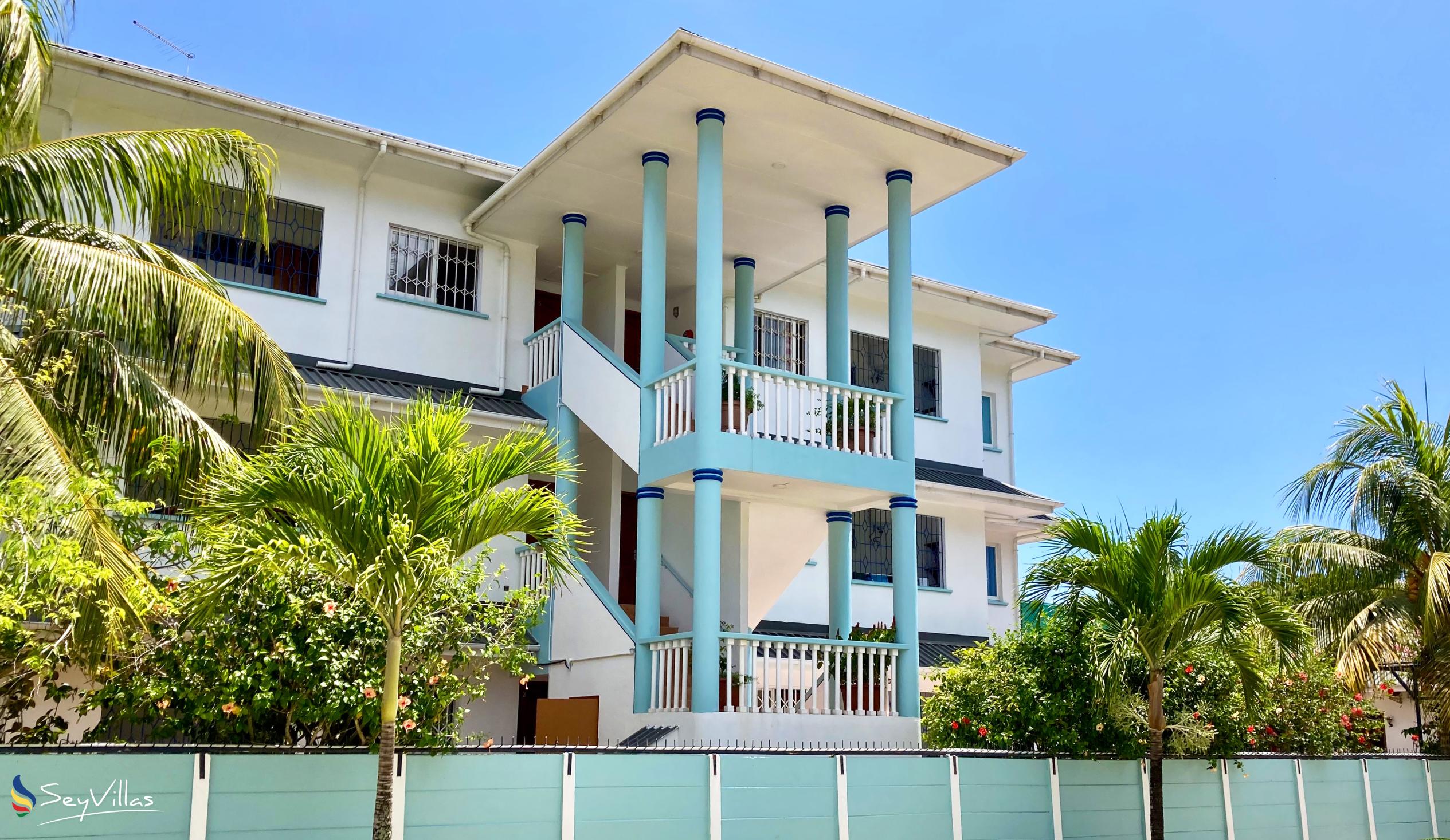 Foto 1: La Villa Therese Holiday Apartments - Aussenbereich - Mahé (Seychellen)