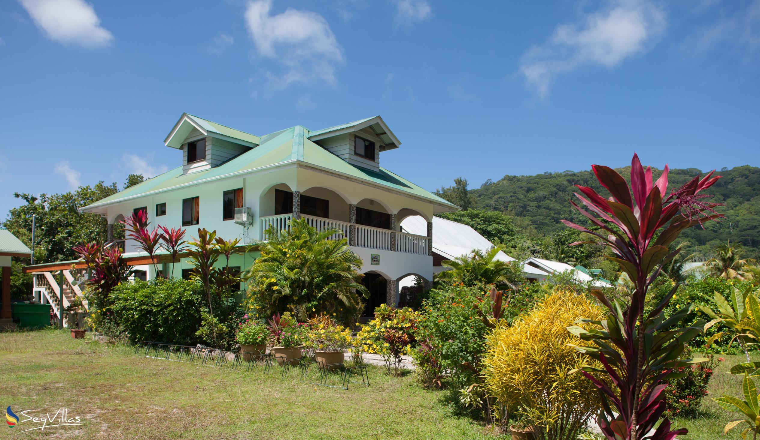 Foto 6: Linsen Self Catering Apartments - Aussenbereich - La Digue (Seychellen)