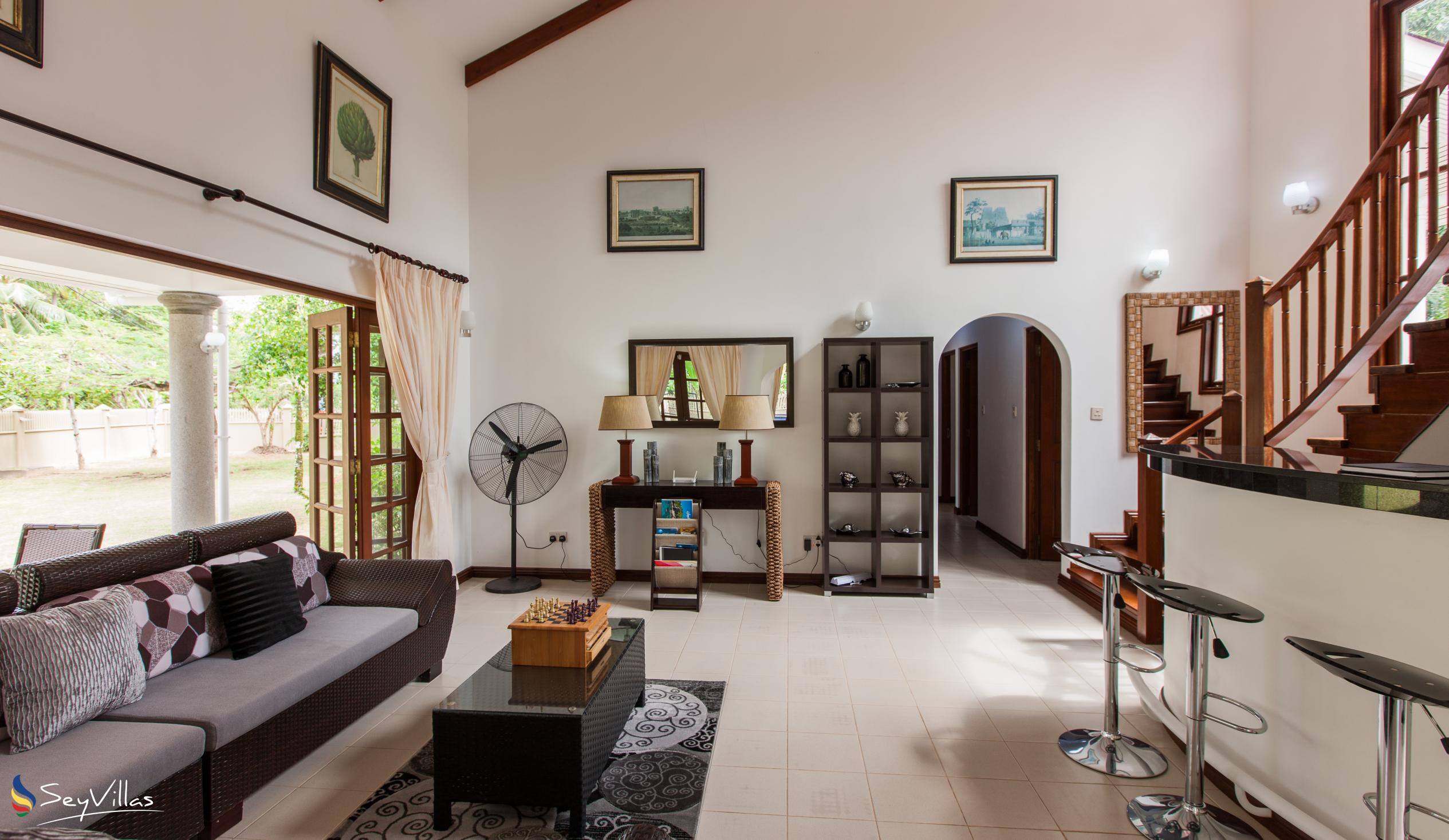 Photo 12: Villa Saint Sauveur - Indoor area - Praslin (Seychelles)