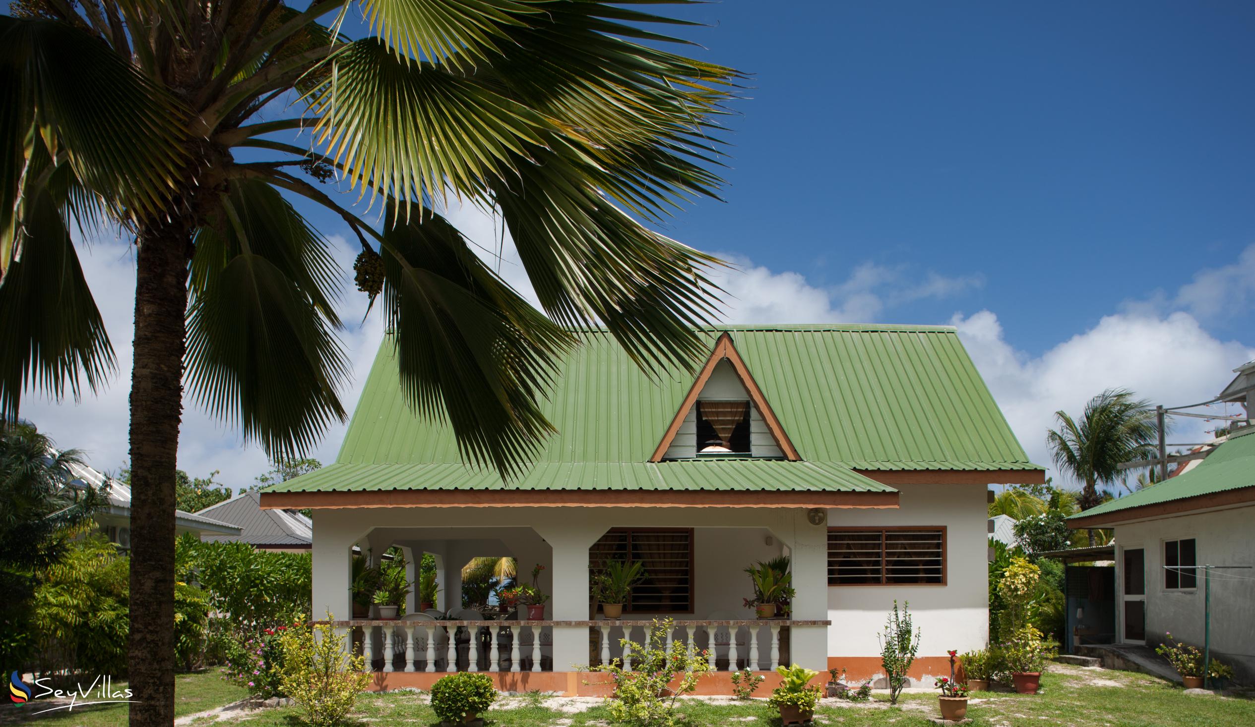 Foto 2: Villa Admiral - Aussenbereich - Praslin (Seychellen)