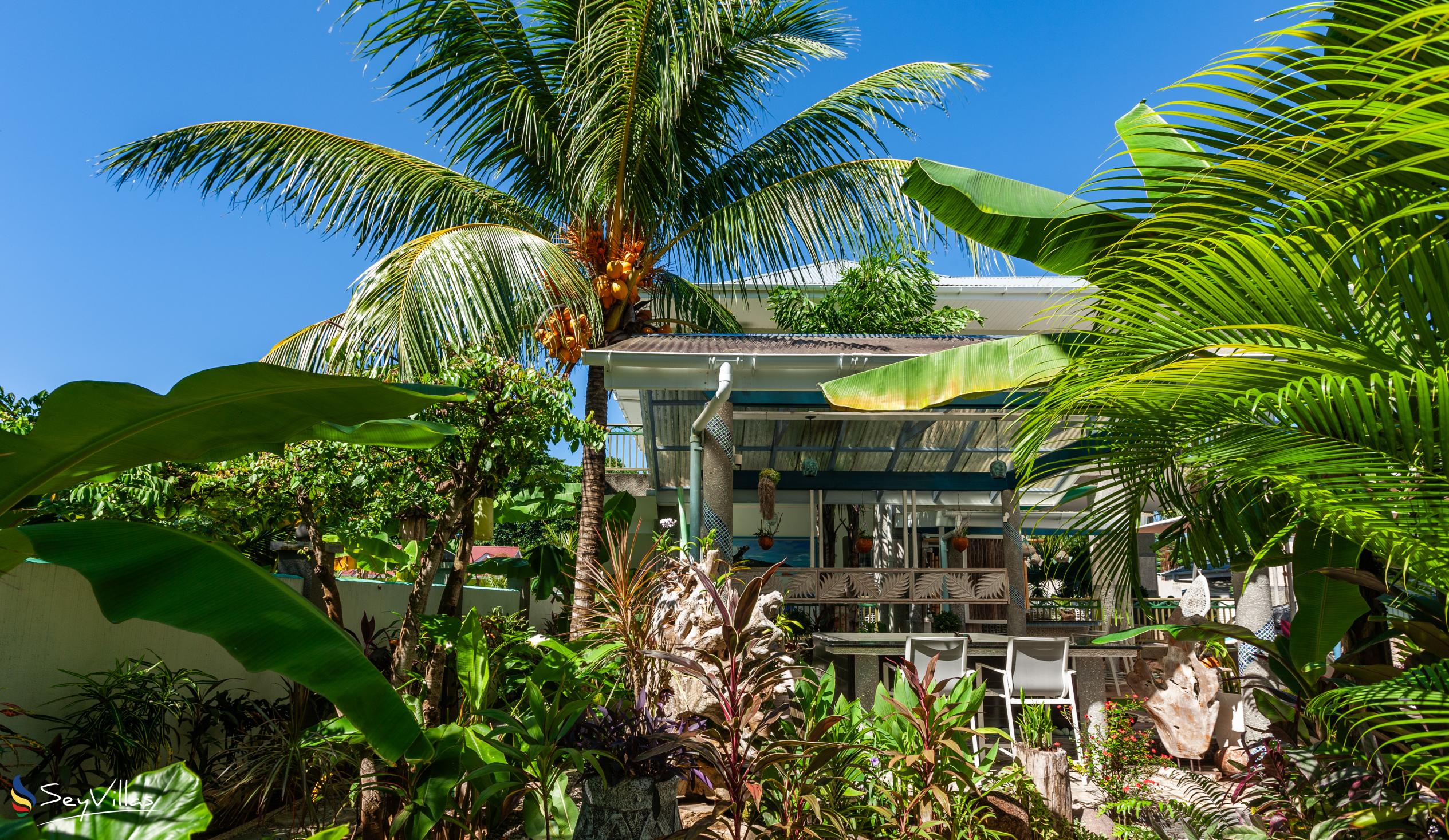 Photo 39: Villa Charme De L'ile - Outdoor area - La Digue (Seychelles)