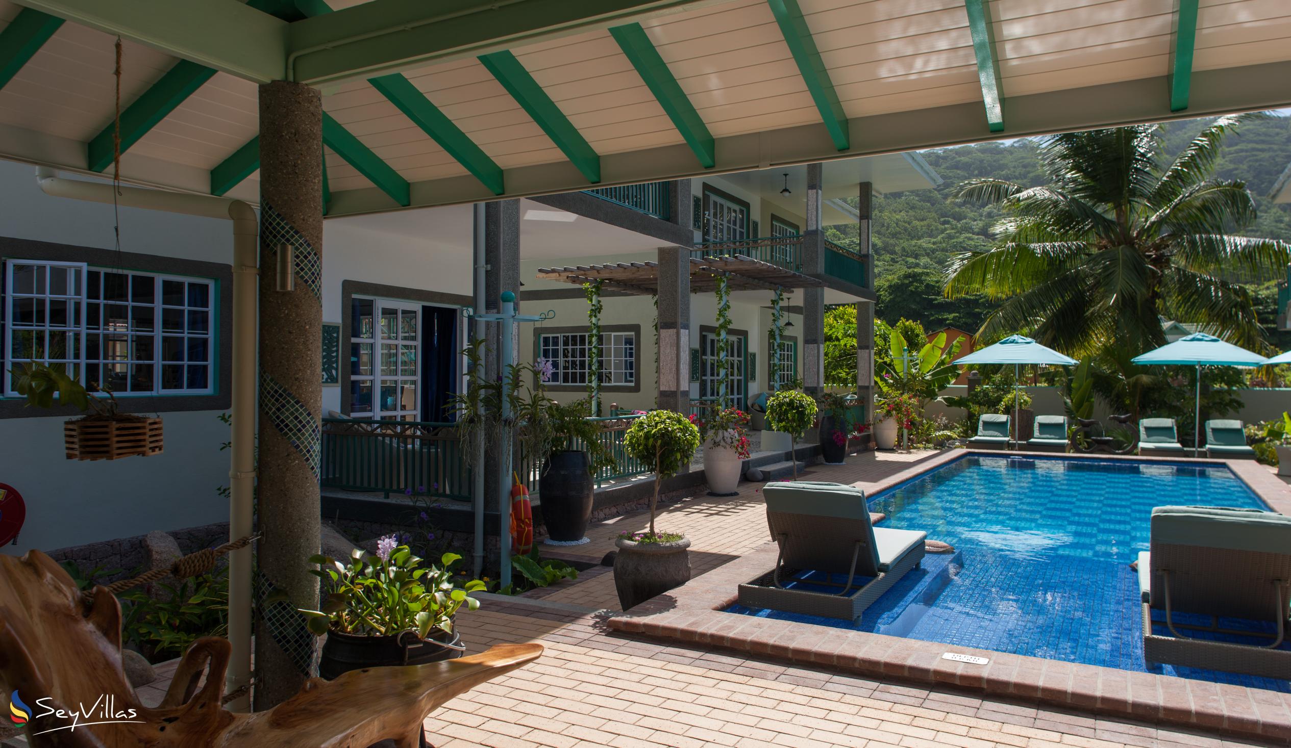 Photo 16: Villa Charme De L'ile - Outdoor area - La Digue (Seychelles)