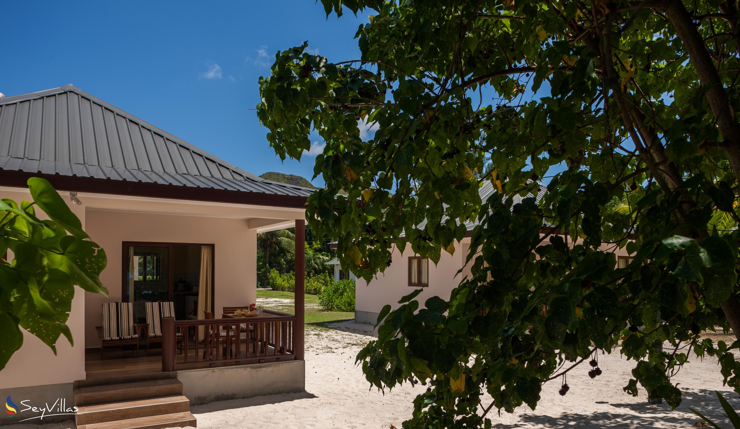 Foto 3: Villa Belle Plage - Aussenbereich - Praslin (Seychellen)