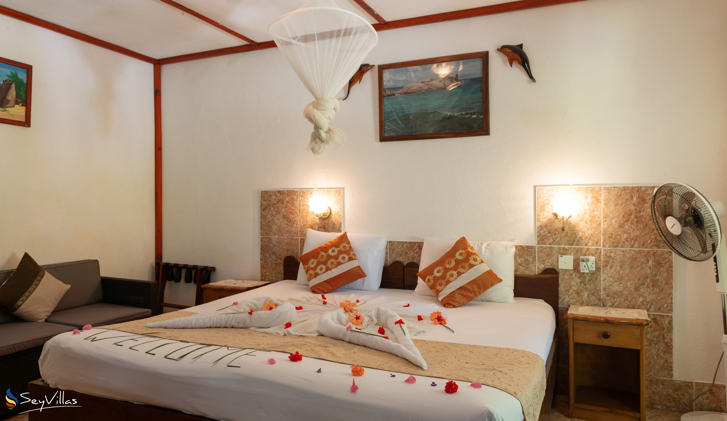 Foto 21: Rising Sun Guesthouse - Standard Zimmer - La Digue (Seychellen)