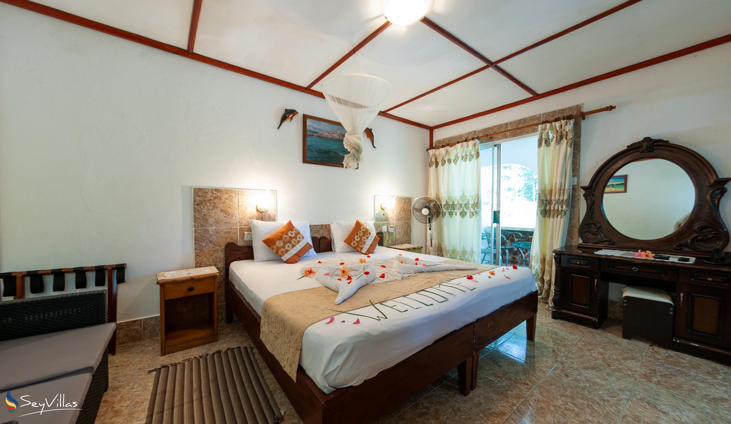 Foto 20: Rising Sun Guesthouse - Standard Zimmer - La Digue (Seychellen)