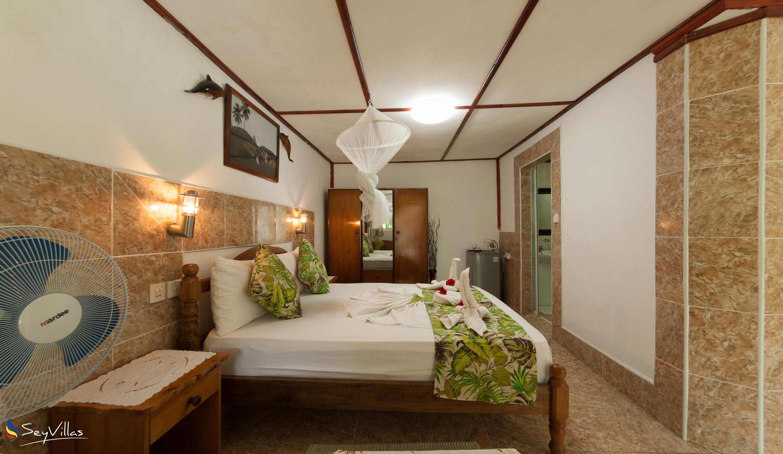 Foto 34: Rising Sun Guesthouse - Standard Zimmer - La Digue (Seychellen)