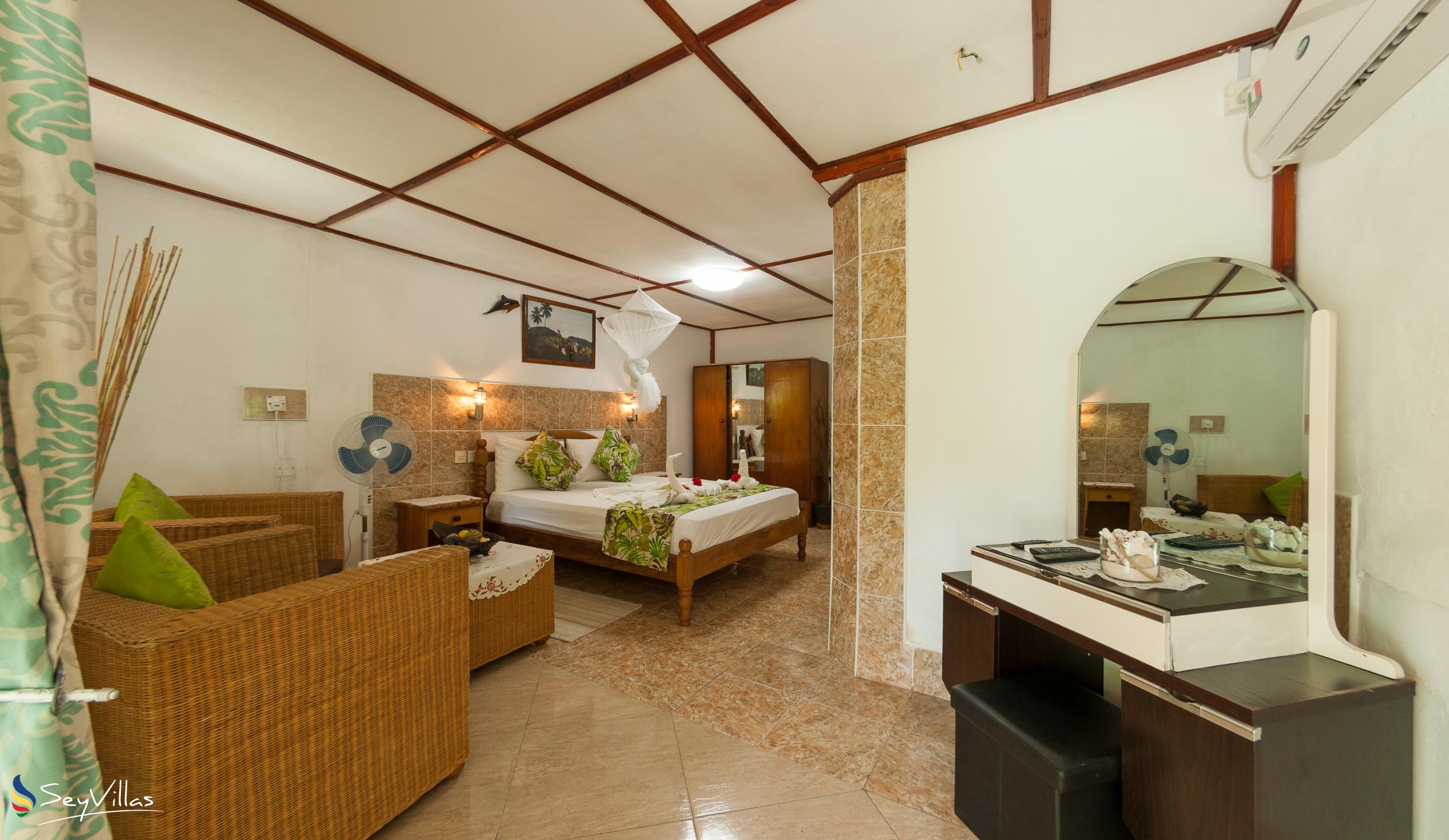 Foto 23: Rising Sun Guesthouse - Standard Zimmer - La Digue (Seychellen)