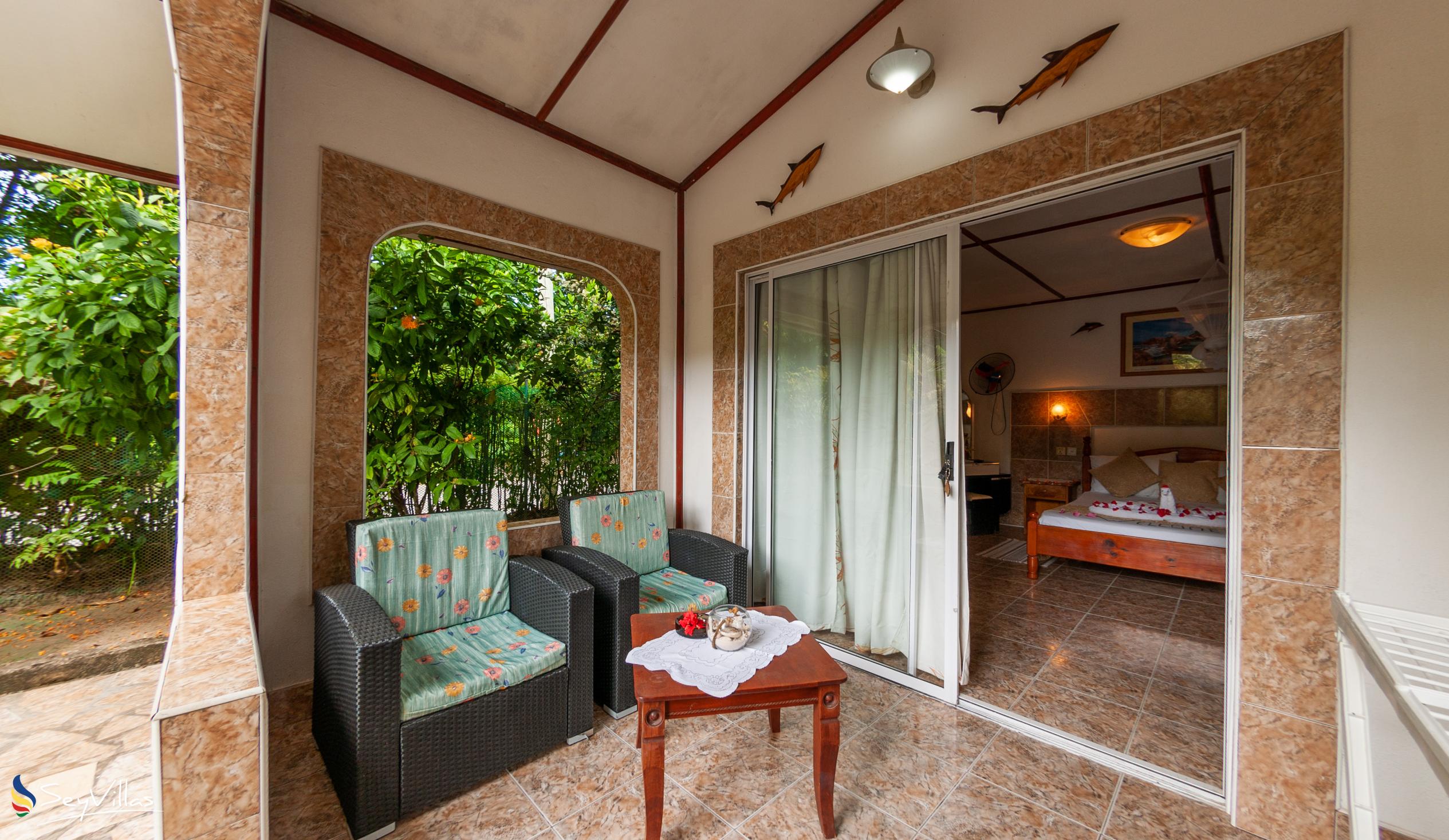Foto 97: Rising Sun Guesthouse - Standard Zimmer - La Digue (Seychellen)