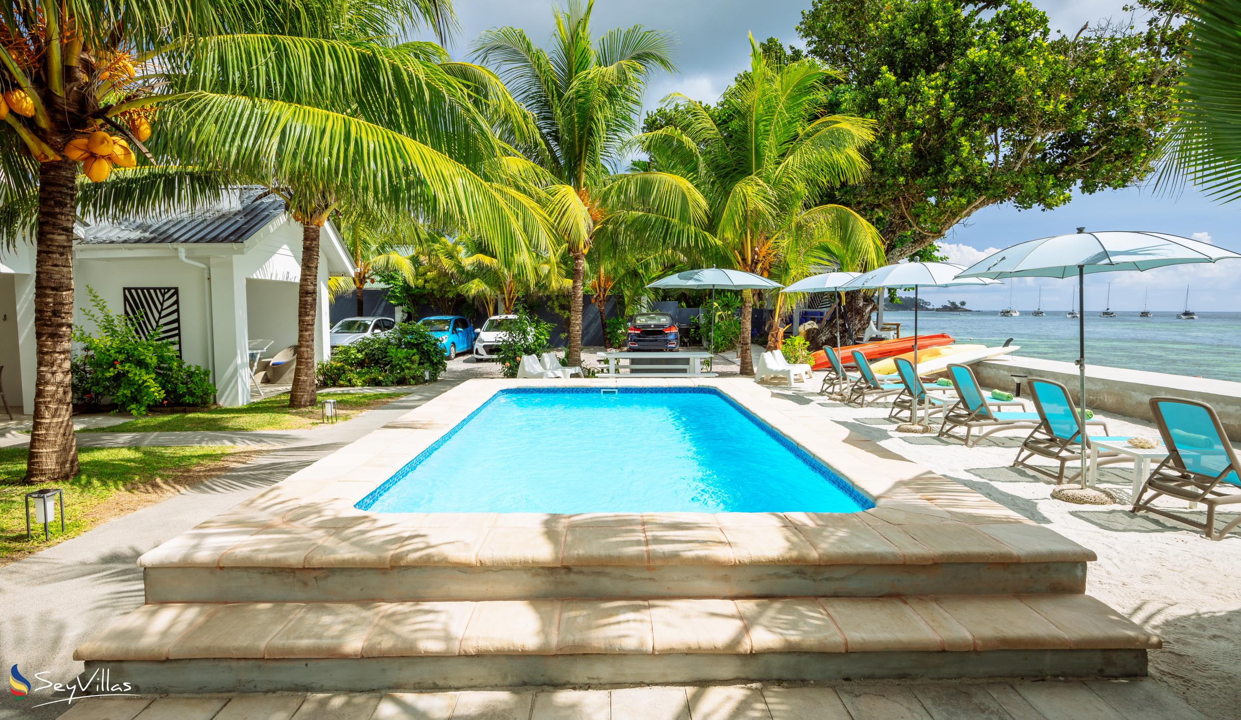 Photo 4: Le Nautique Luxury Beachfront Apartments - Outdoor area - Mahé (Seychelles)