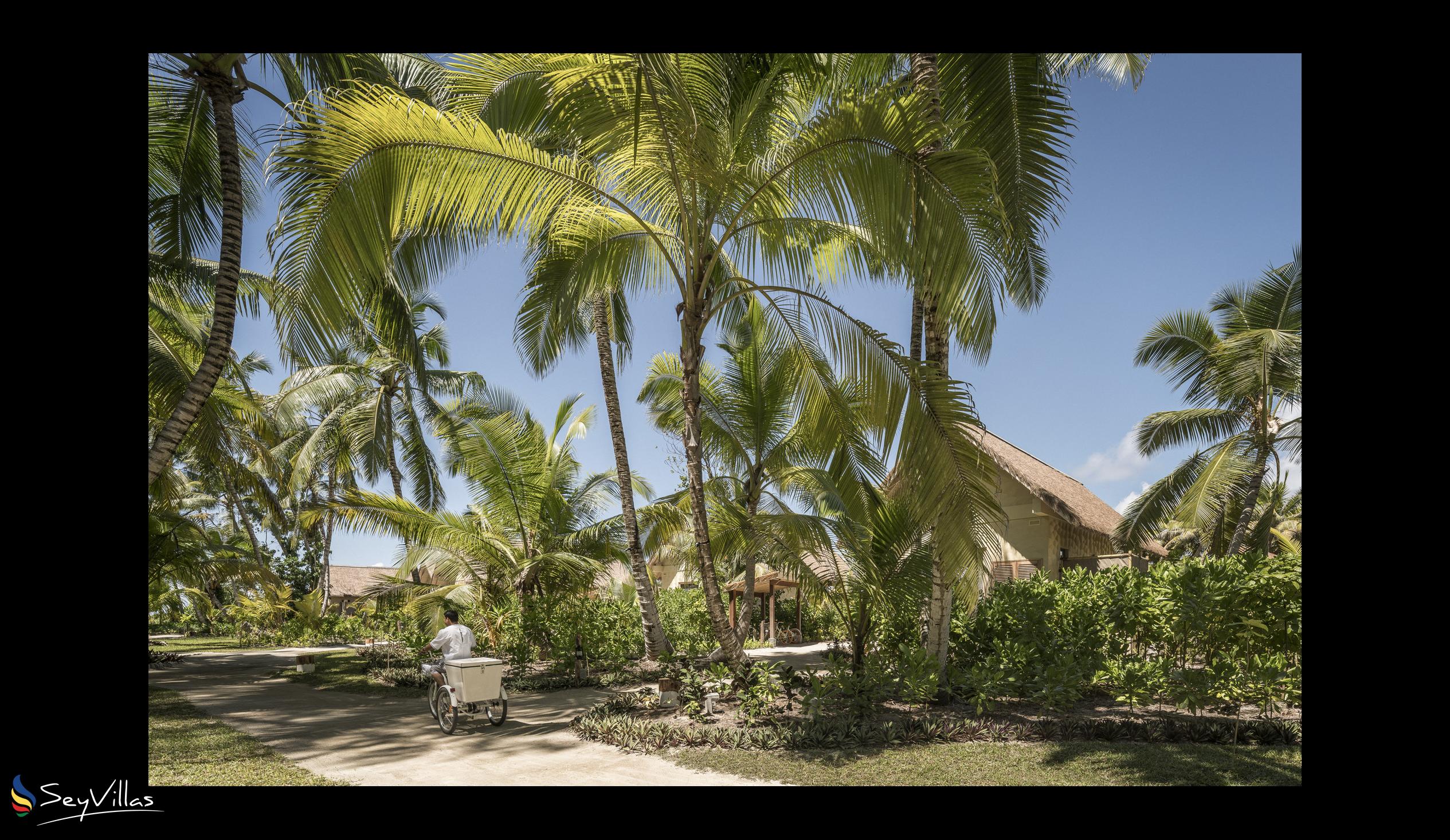 Foto 11: Four Seasons Resort Desroches Island - Aussenbereich - Desroches Island (Seychellen)