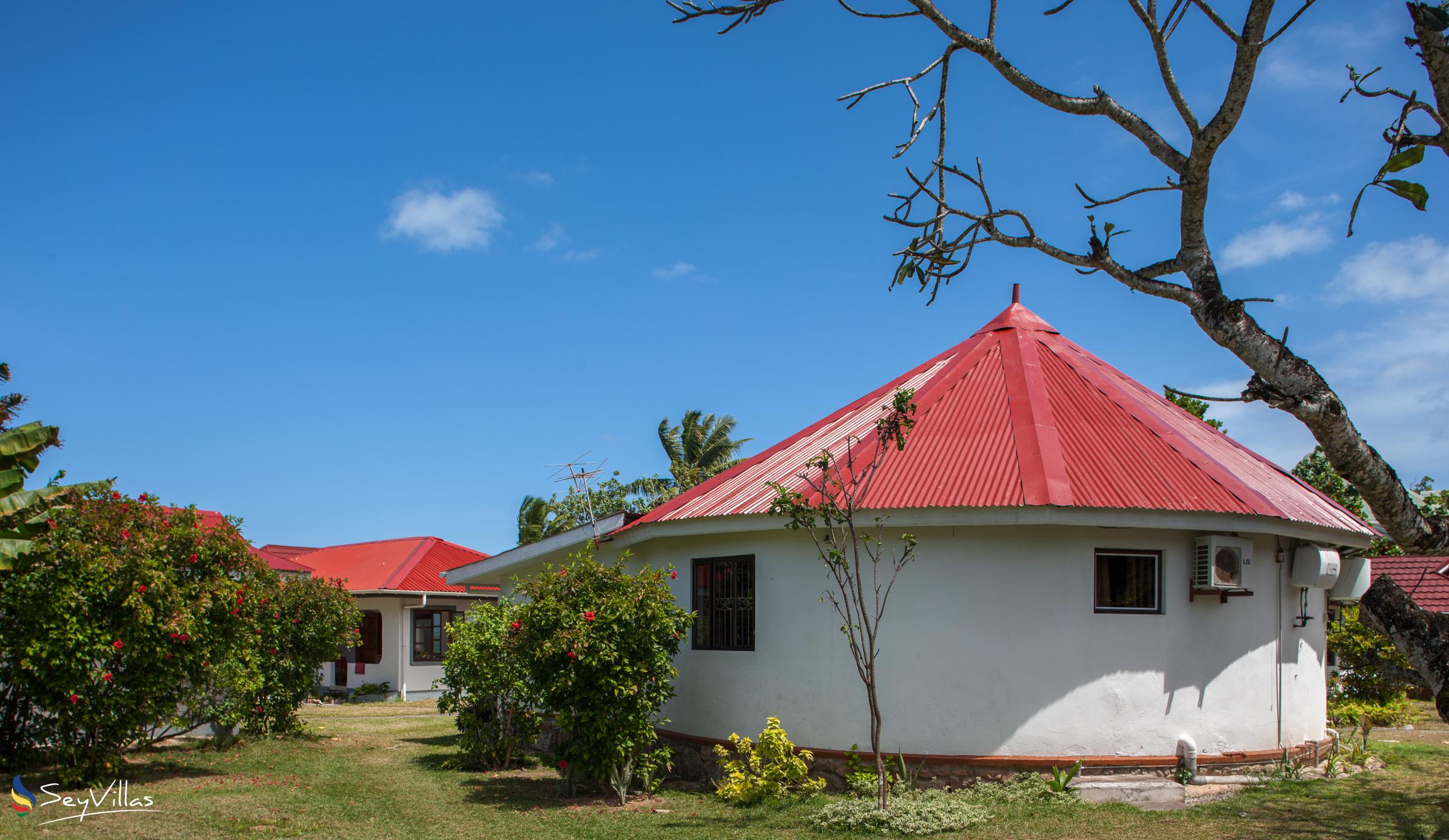 Foto 3: Beach Villa Guesthouse - Aussenbereich - Praslin (Seychellen)
