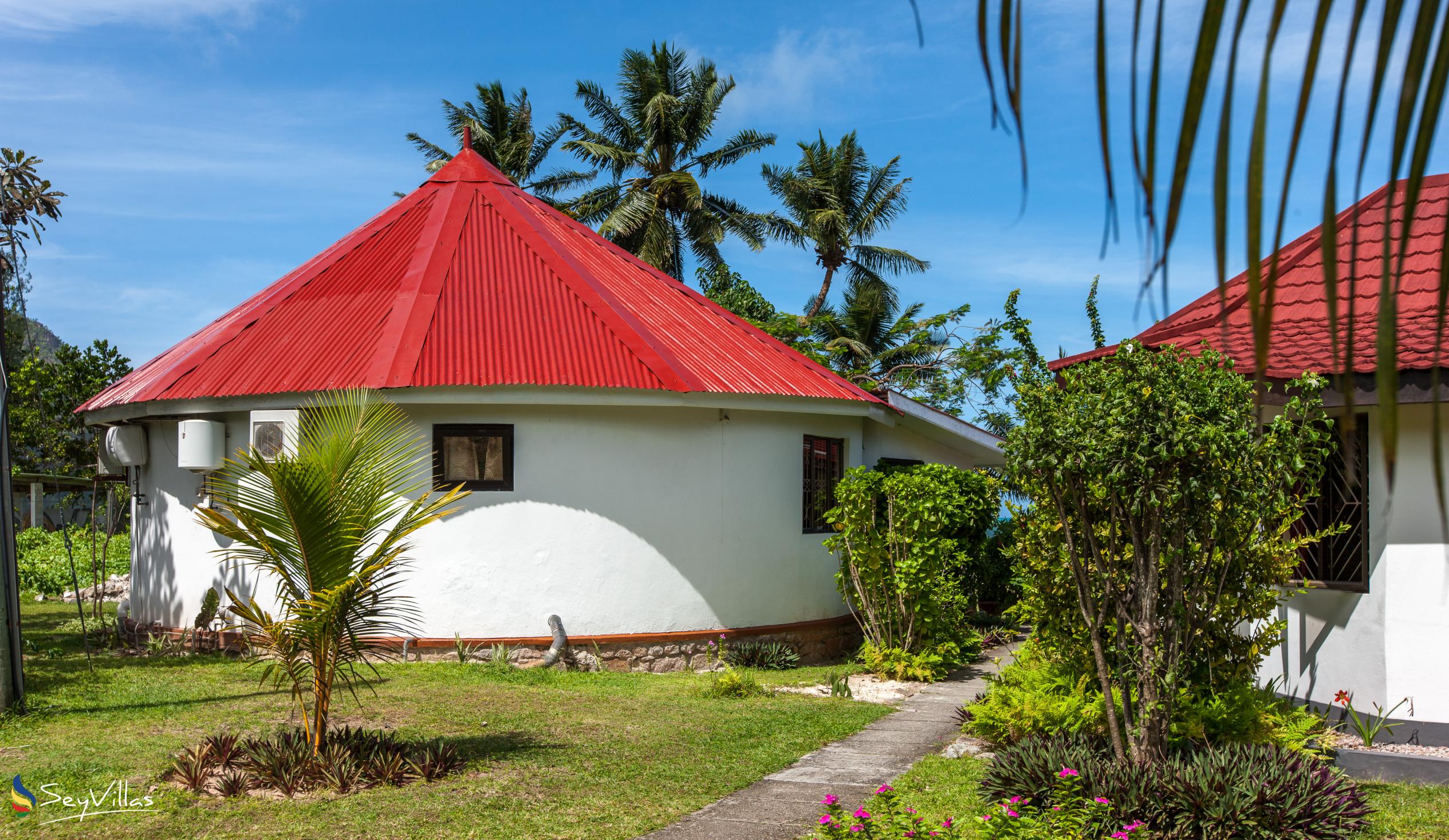 Foto 2: Beach Villa Guesthouse - Aussenbereich - Praslin (Seychellen)