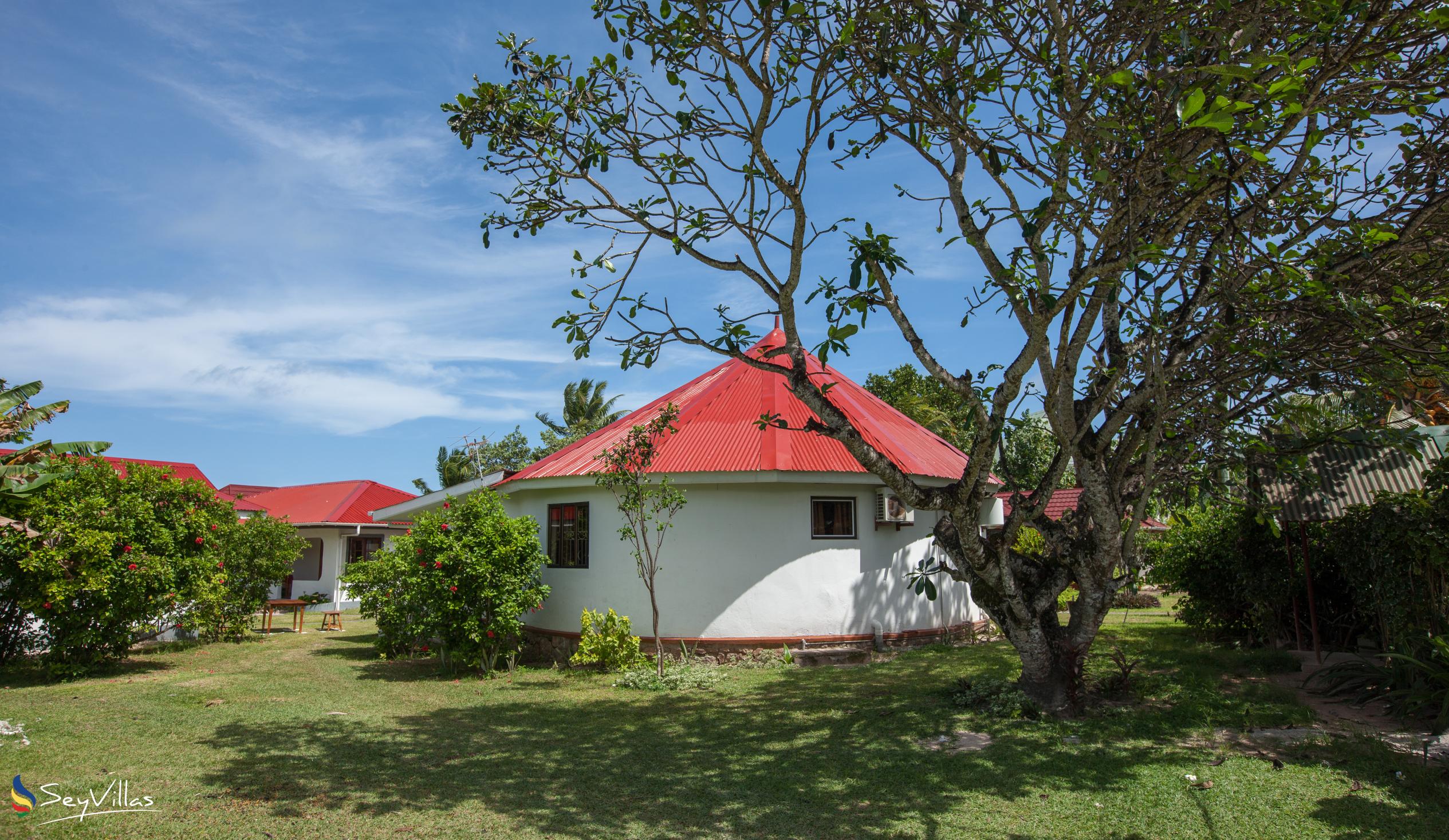 Foto 6: Beach Villa Guesthouse - Aussenbereich - Praslin (Seychellen)