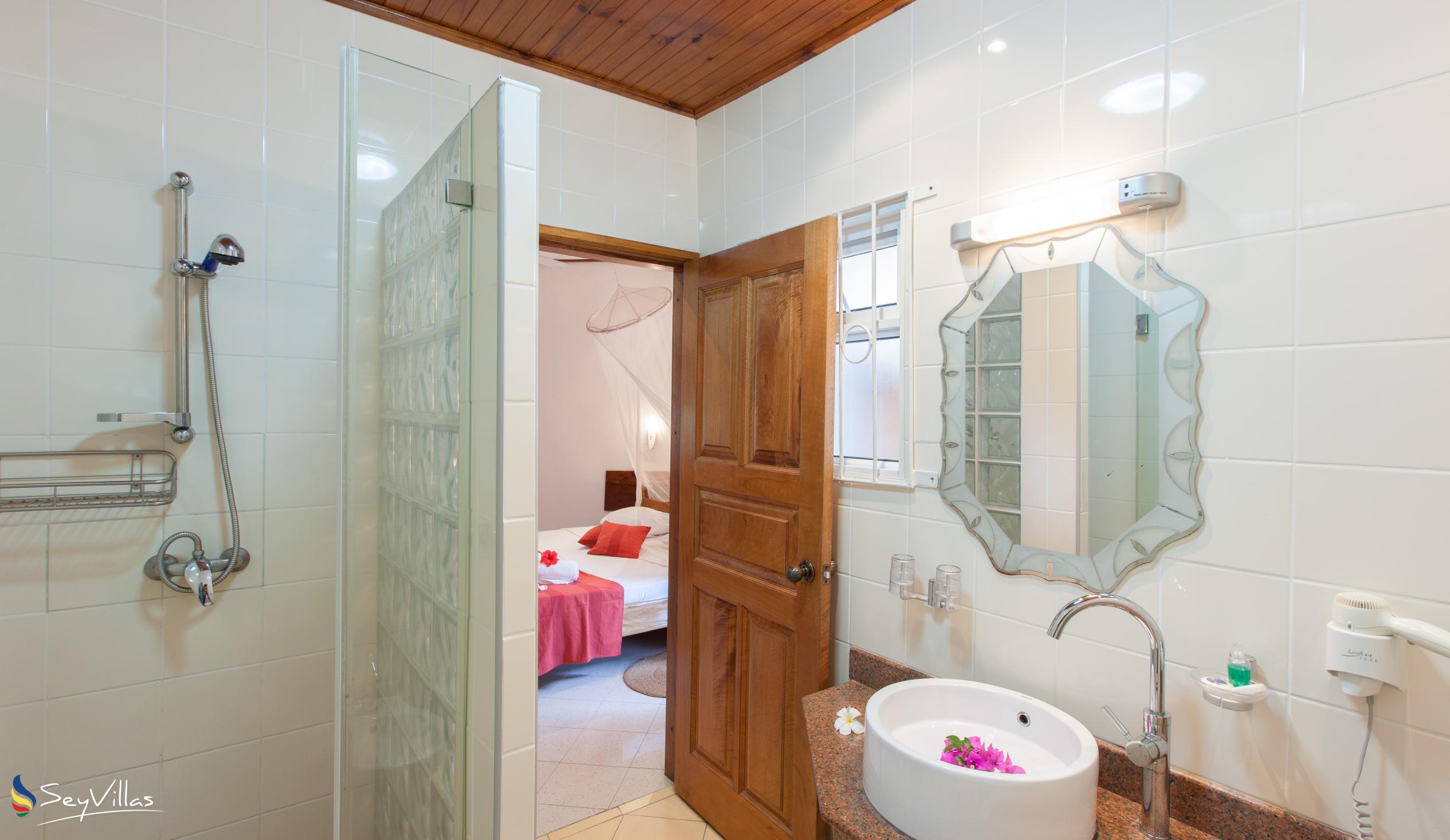 Foto 20: Beach Villa Guesthouse - Standard Room - Praslin (Seychellen)