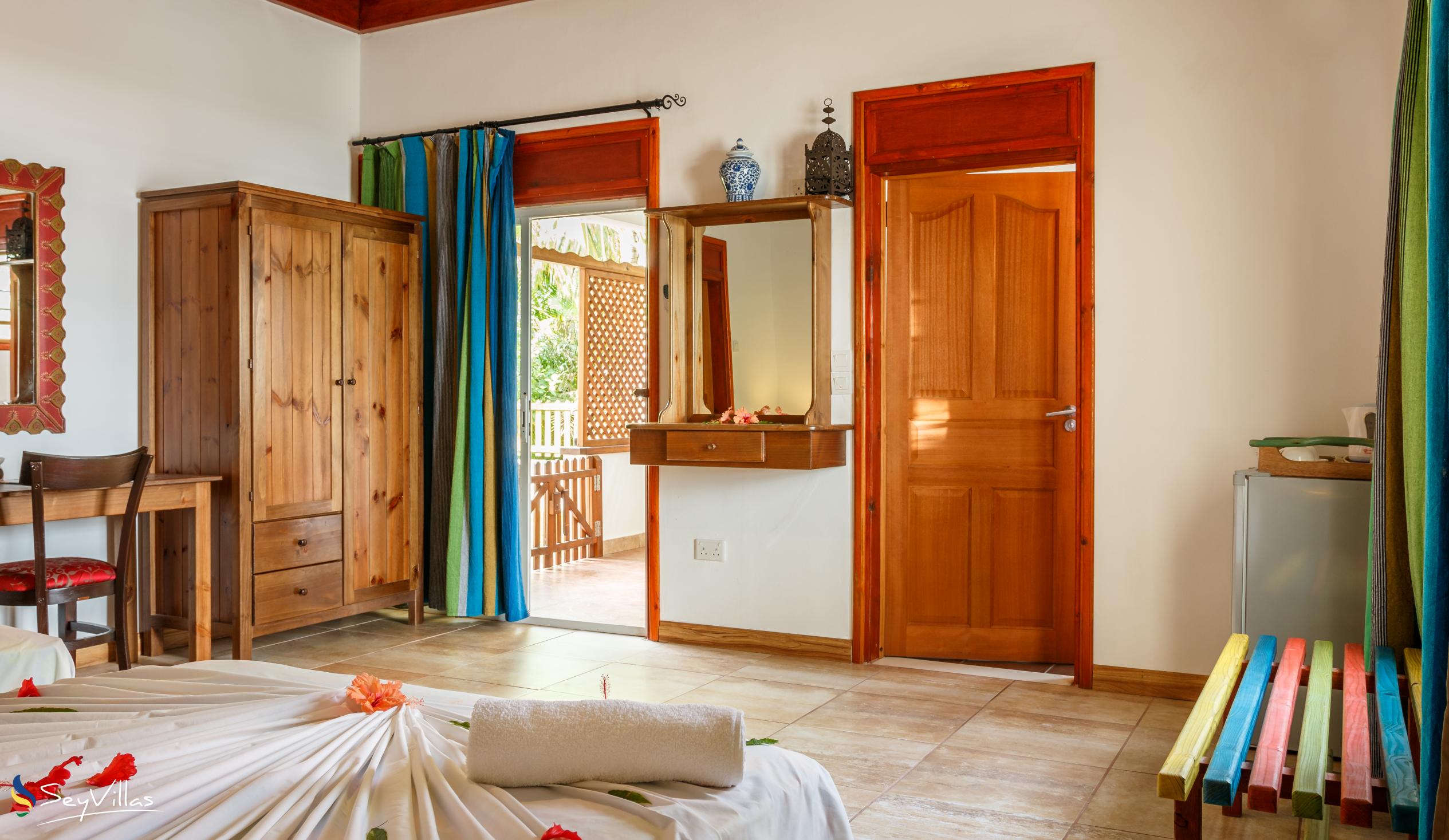 Foto 37: Takamaka Green Village - Standard Doppelzimmer mit Queensizebetten - Mahé (Seychellen)