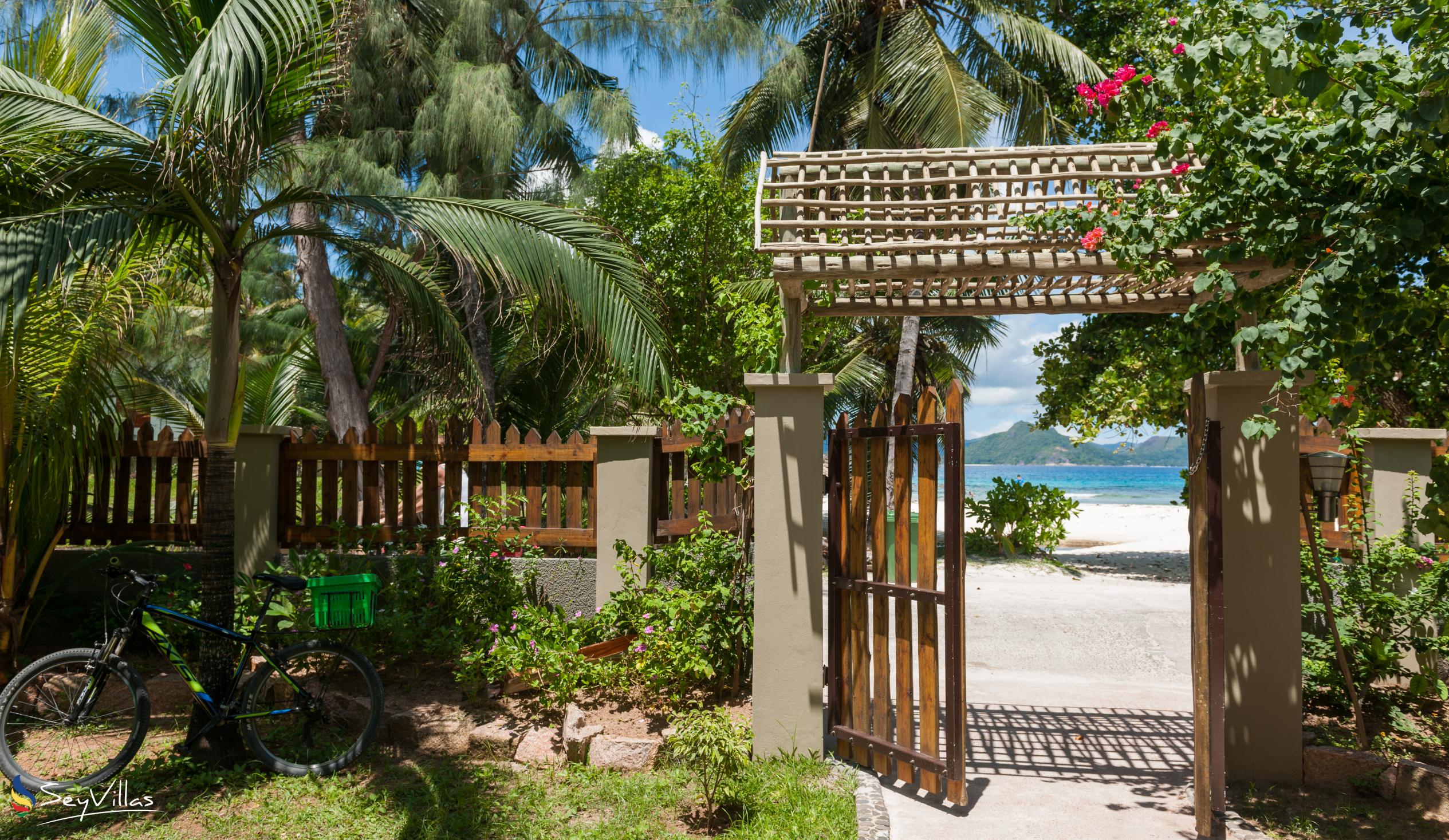 Foto 6: Anse Severe Beach Villa - Aussenbereich - La Digue (Seychellen)